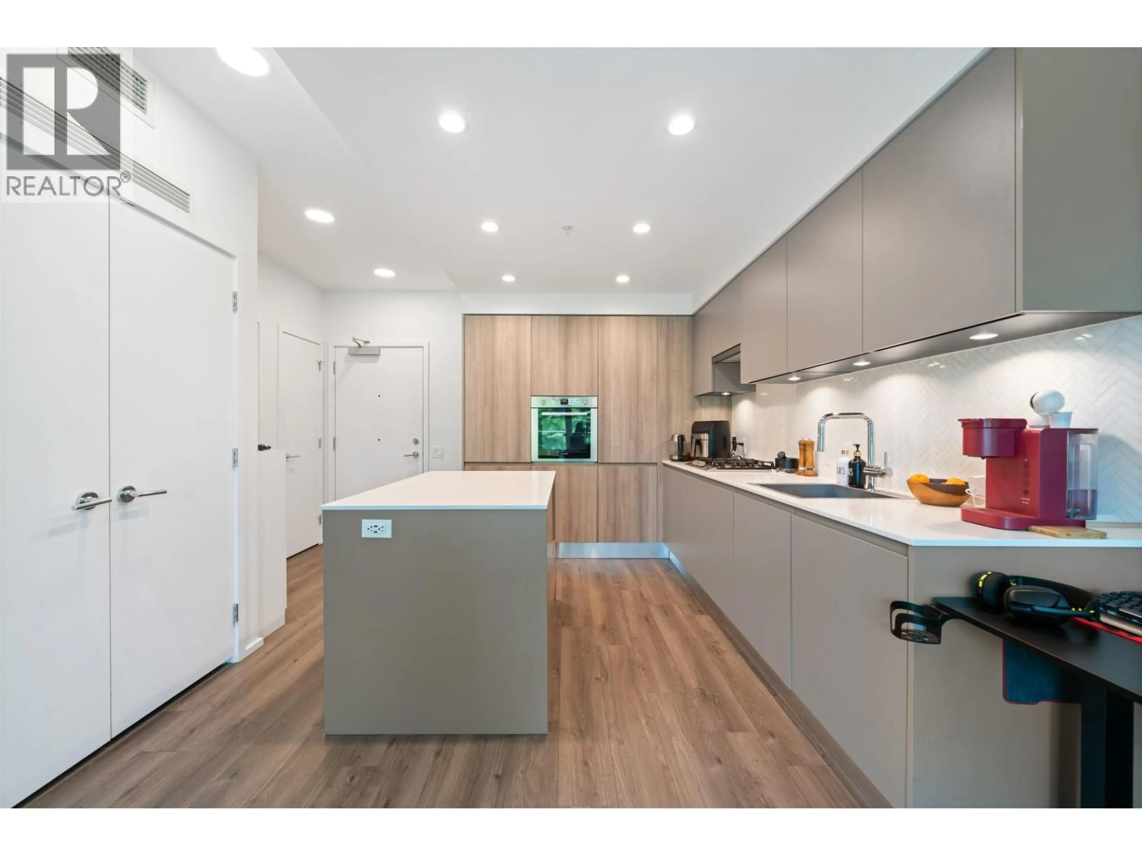 Unknown for 202 - 3809 EVERGREEN PLACE, Burnaby British Columbia V3J0M1
