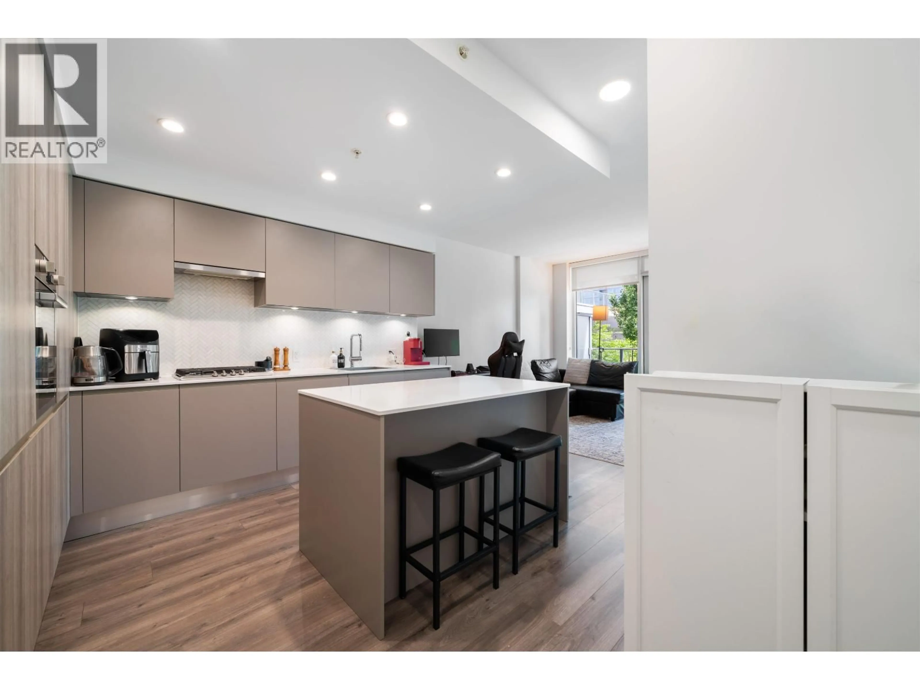 Unknown for 202 - 3809 EVERGREEN PLACE, Burnaby British Columbia V3J0M1