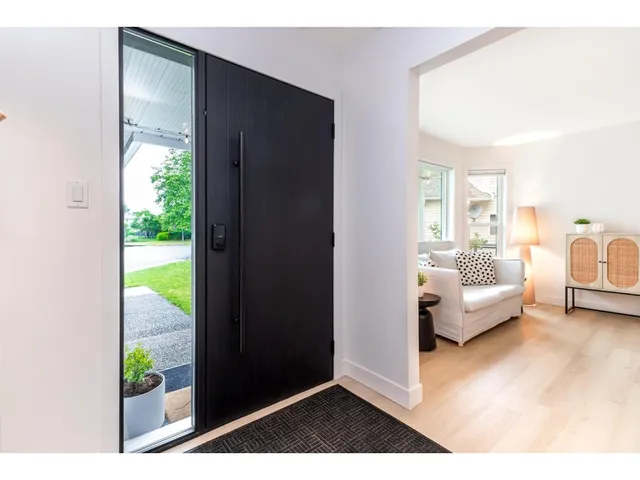 45995 IVY AVENUE, Chilliwack 3