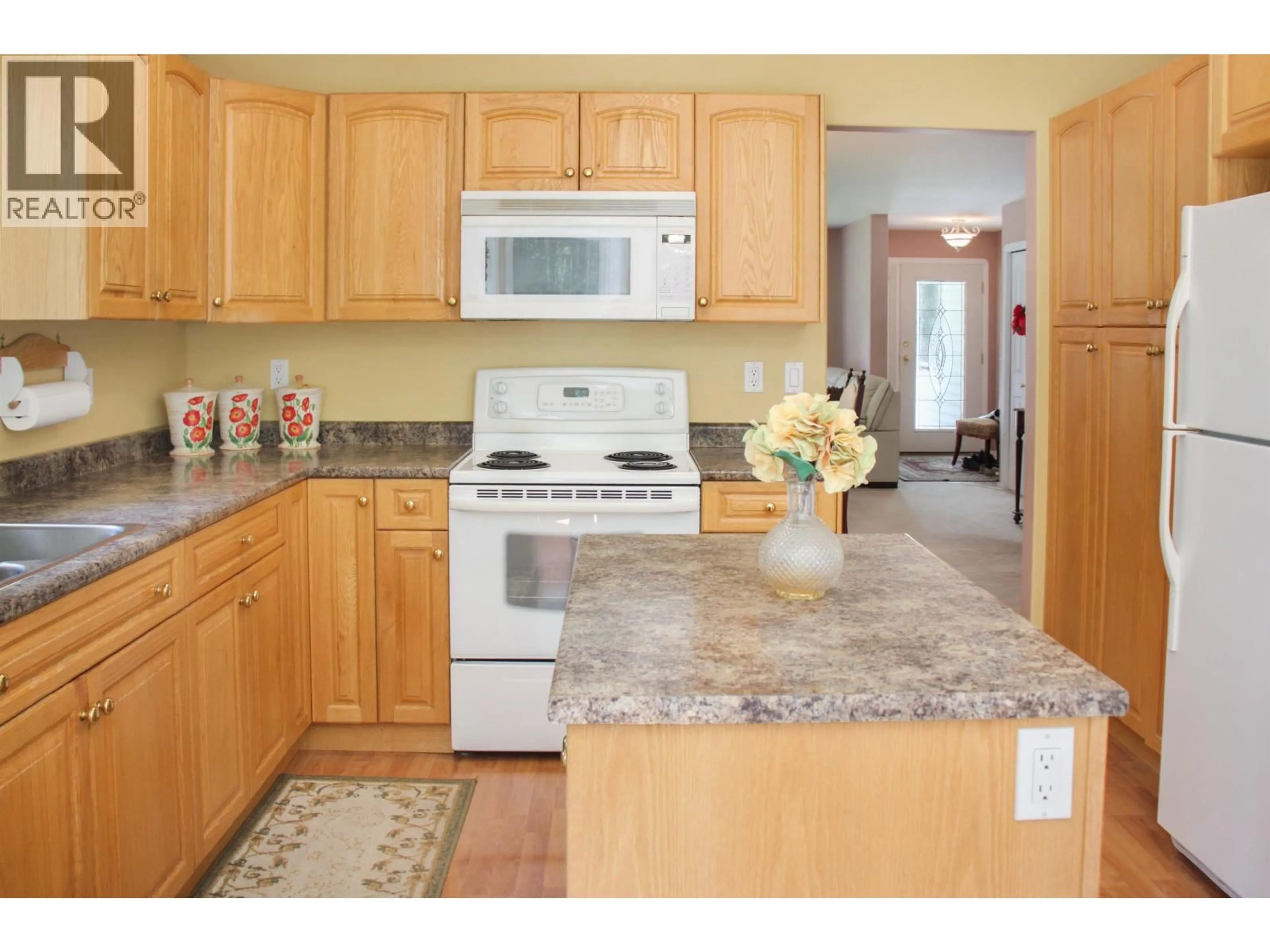 Standard kitchen, unknown for 4775 MONEEYAW ROAD, 108 Mile Ranch British Columbia V0K2Z0