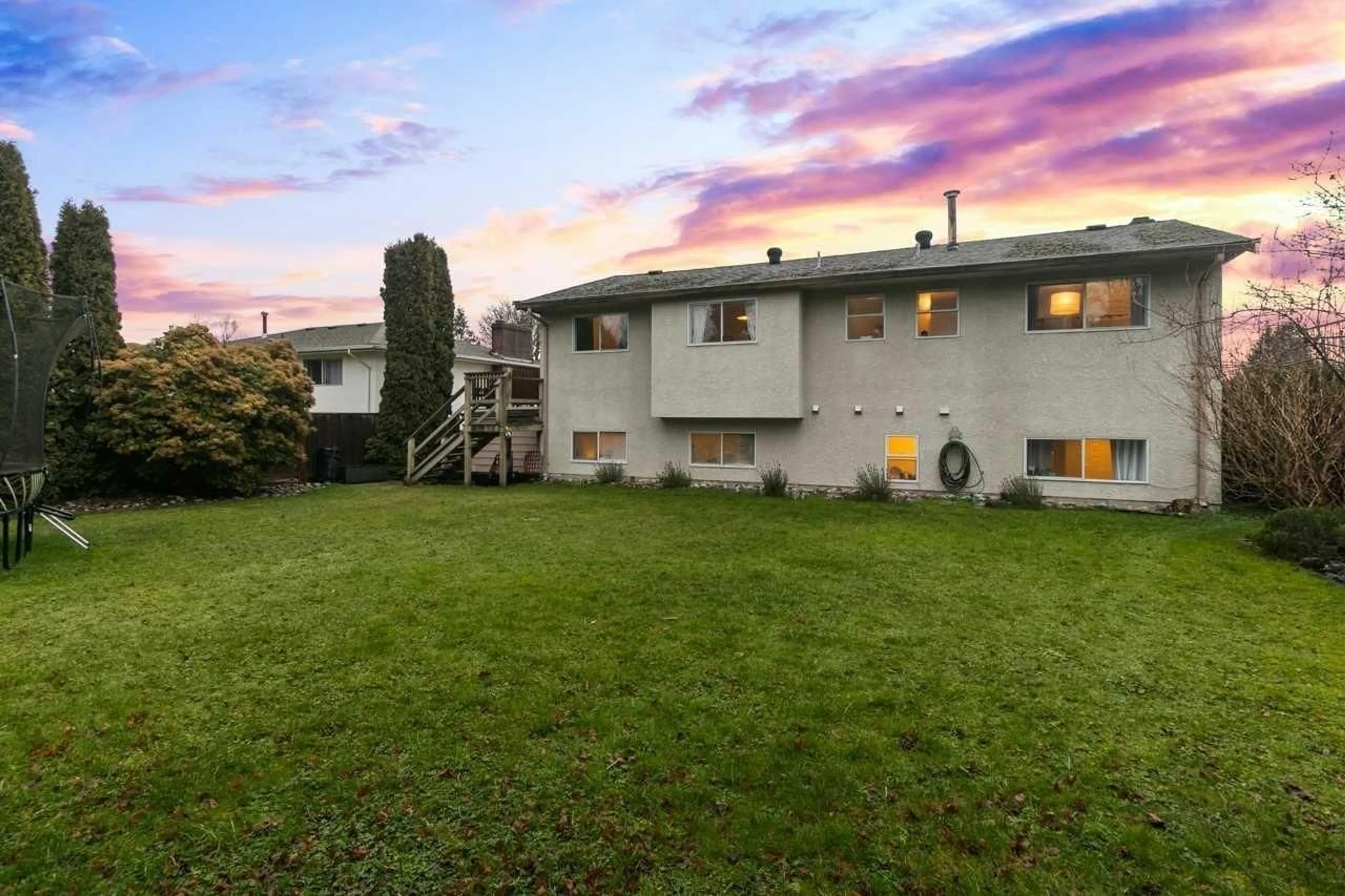 Unknown for 1341 PARKER STREET, White Rock British Columbia V4B4S4