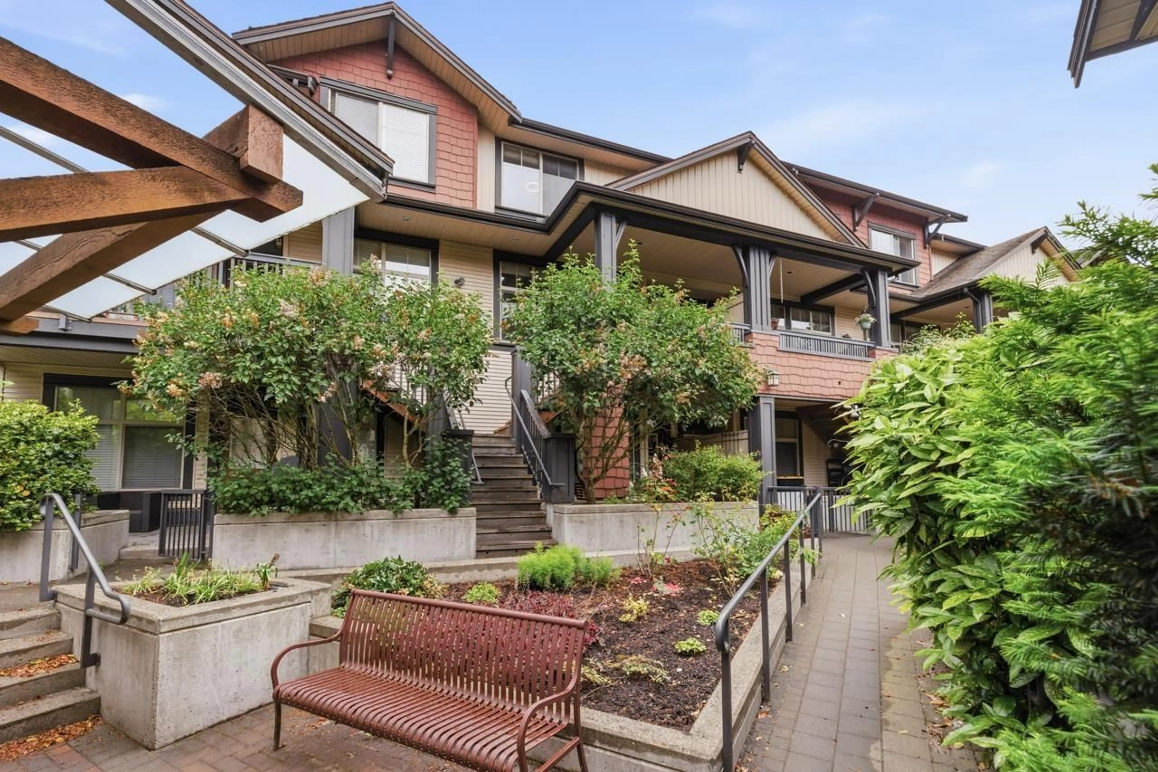 Patio, unknown for 56 - 19478 65 AVENUE, Surrey British Columbia V4N5X5