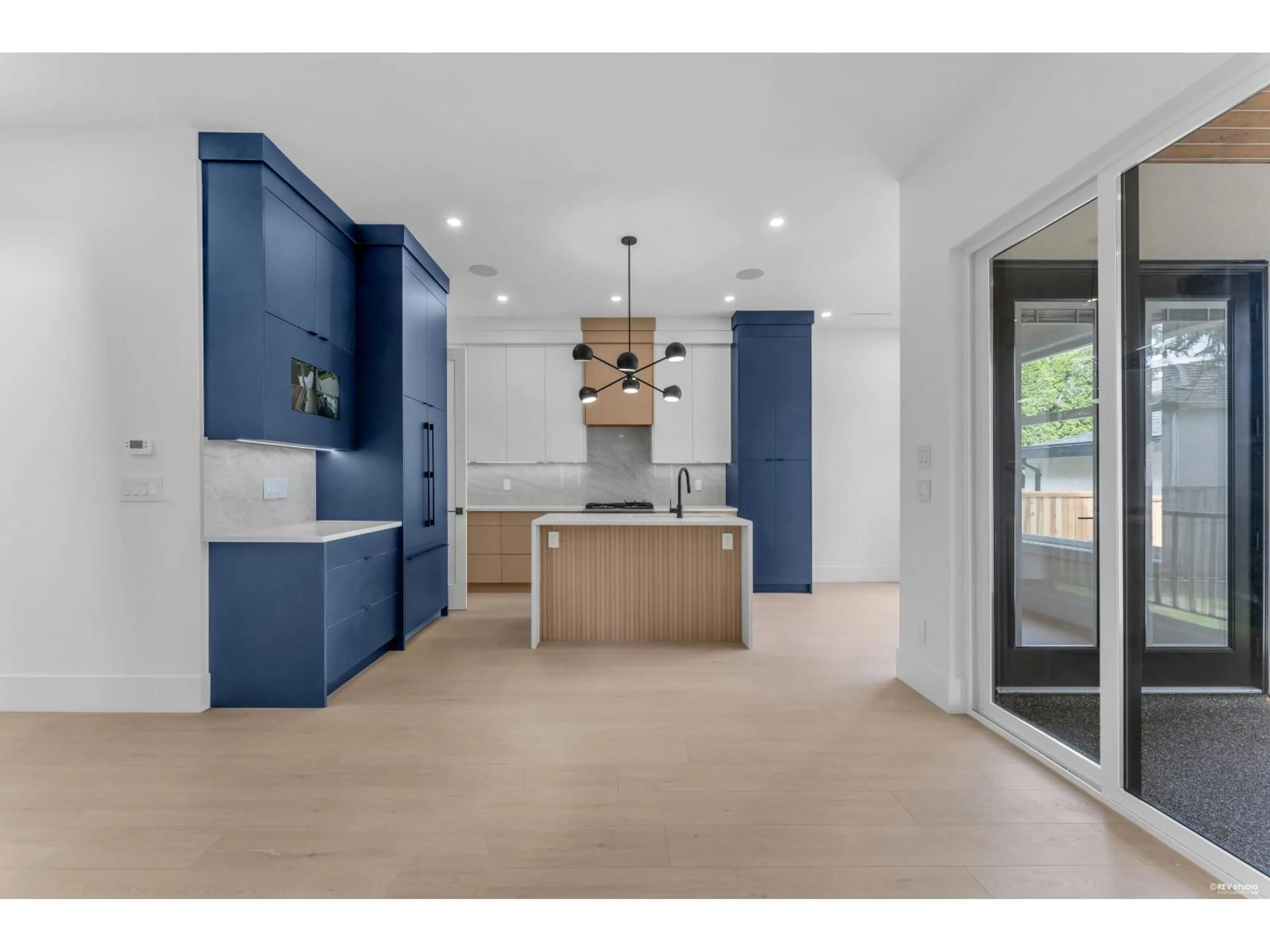 Open concept kitchen, ceramic/tile floor for 11665 89A AVENUE, Delta British Columbia V4C7J7