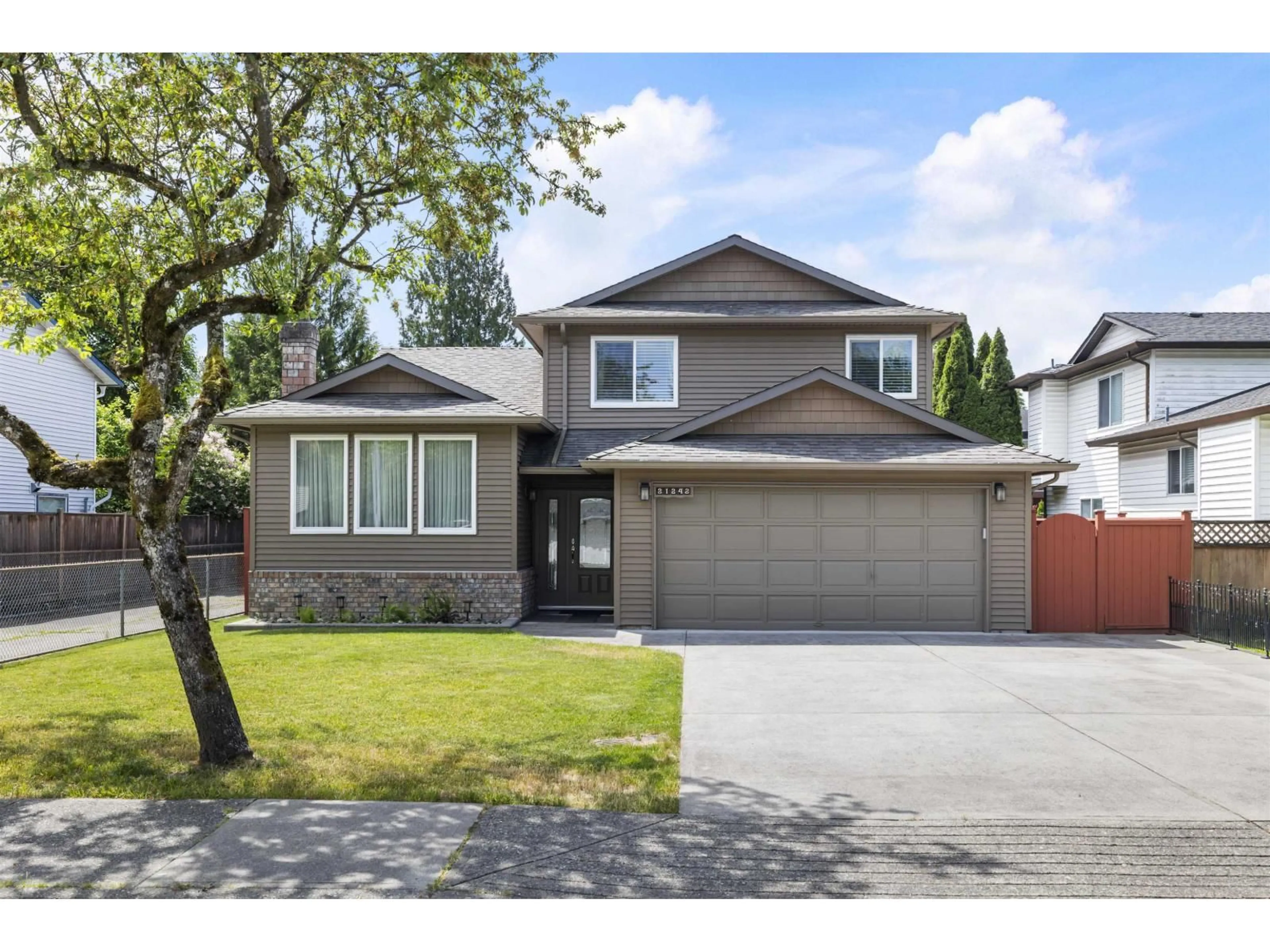 Home with vinyl exterior material, street for 21242 92 AVENUE, Langley British Columbia V1M1L2