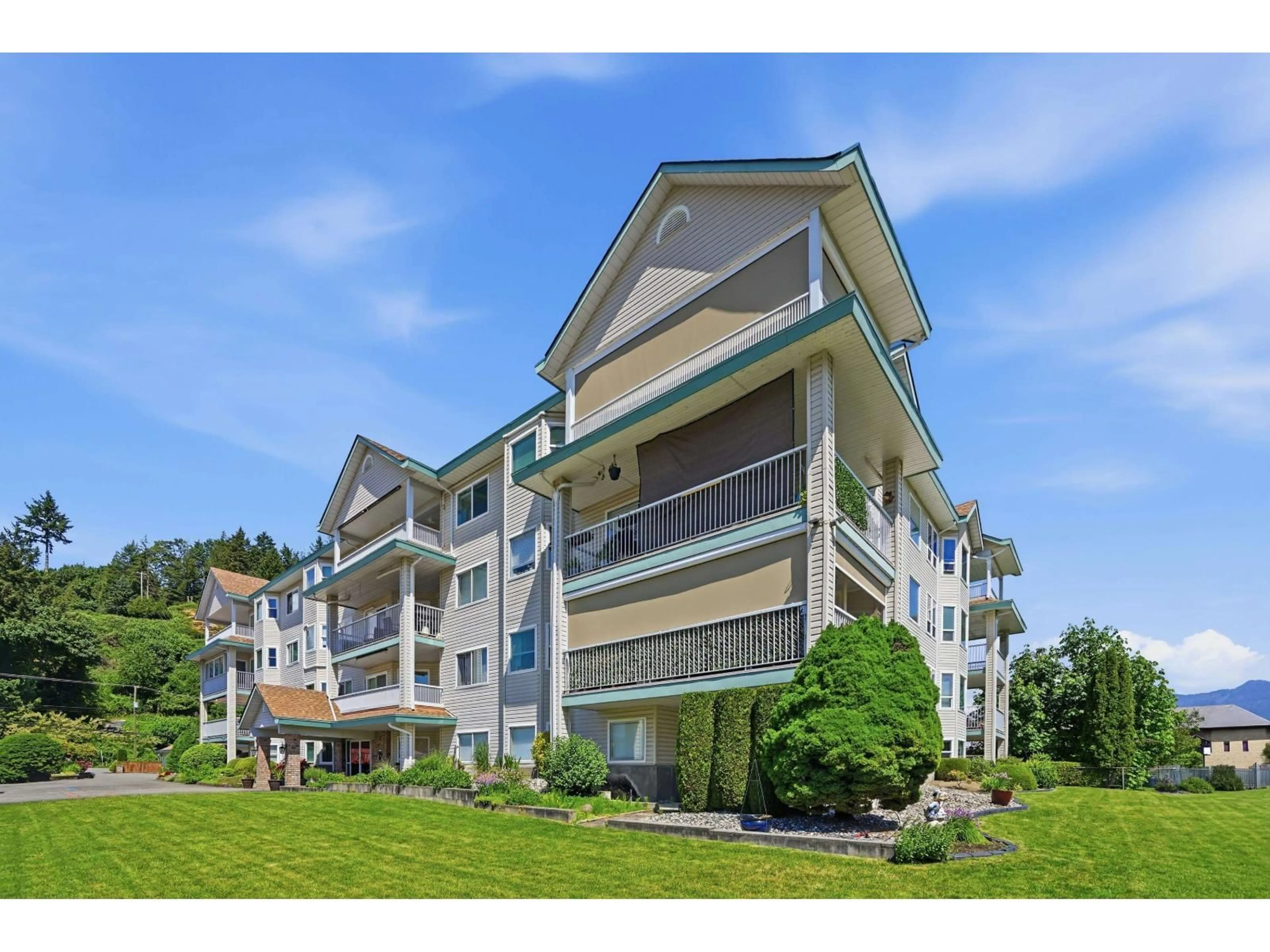 A pic from outside/outdoor area/front of a property/back of a property/a pic from drone, water/lake/river/ocean view for 304 - 46966 YALE ROAD, Chilliwack British Columbia V2P2S7