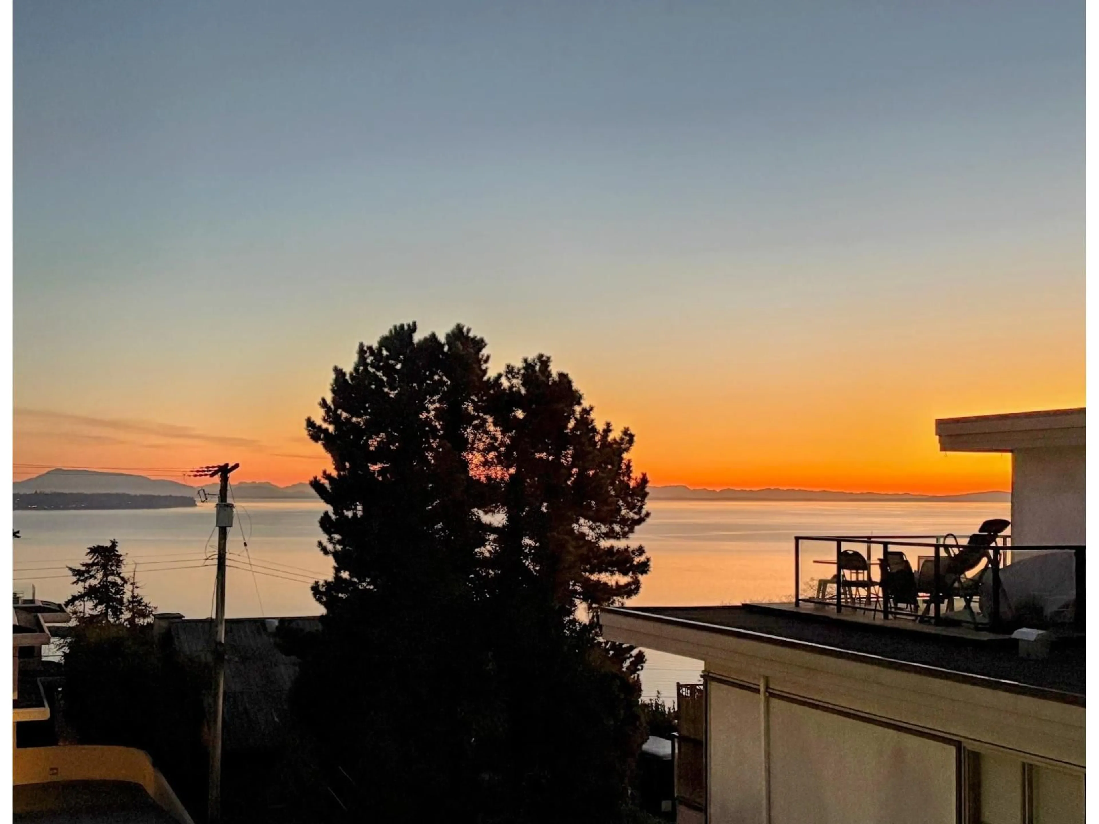 Unknown for 205 - 15041 PROSPECT AVENUE, White Rock British Columbia V4B2B5