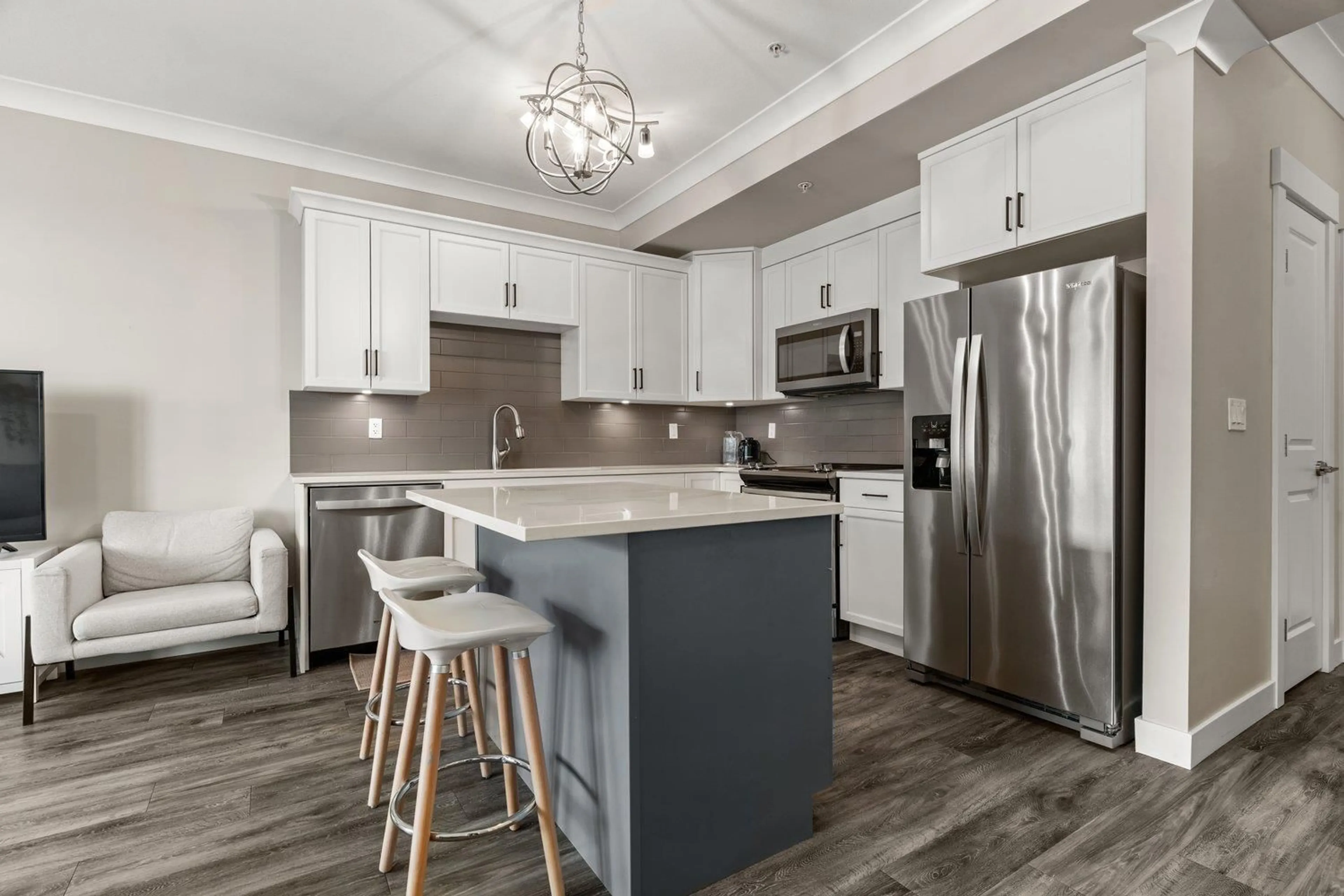 Open concept kitchen, unknown for 302 - 45761 STEVENSON ROAD, Chilliwack British Columbia V2R0Y7