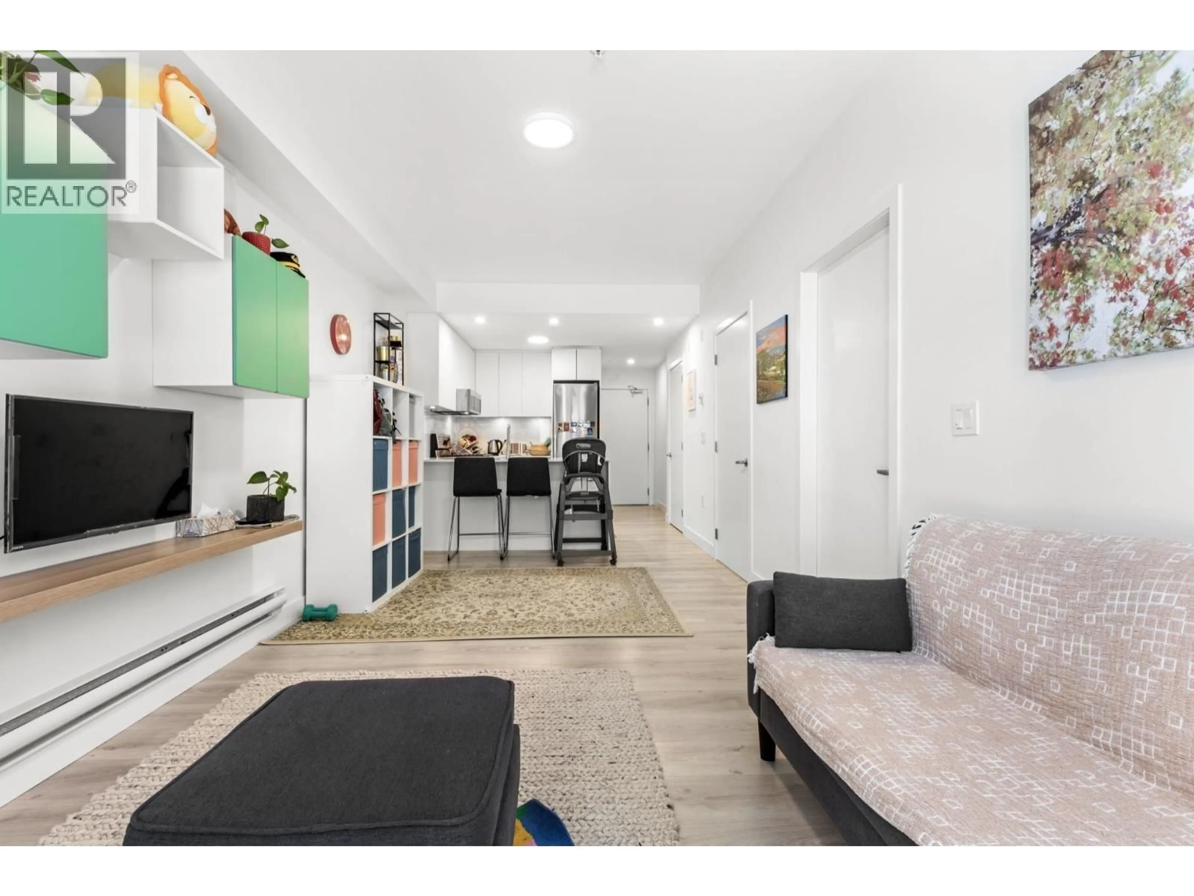 Unknown for 102 - 2688 DUKE STREET, Vancouver British Columbia V5R4S9