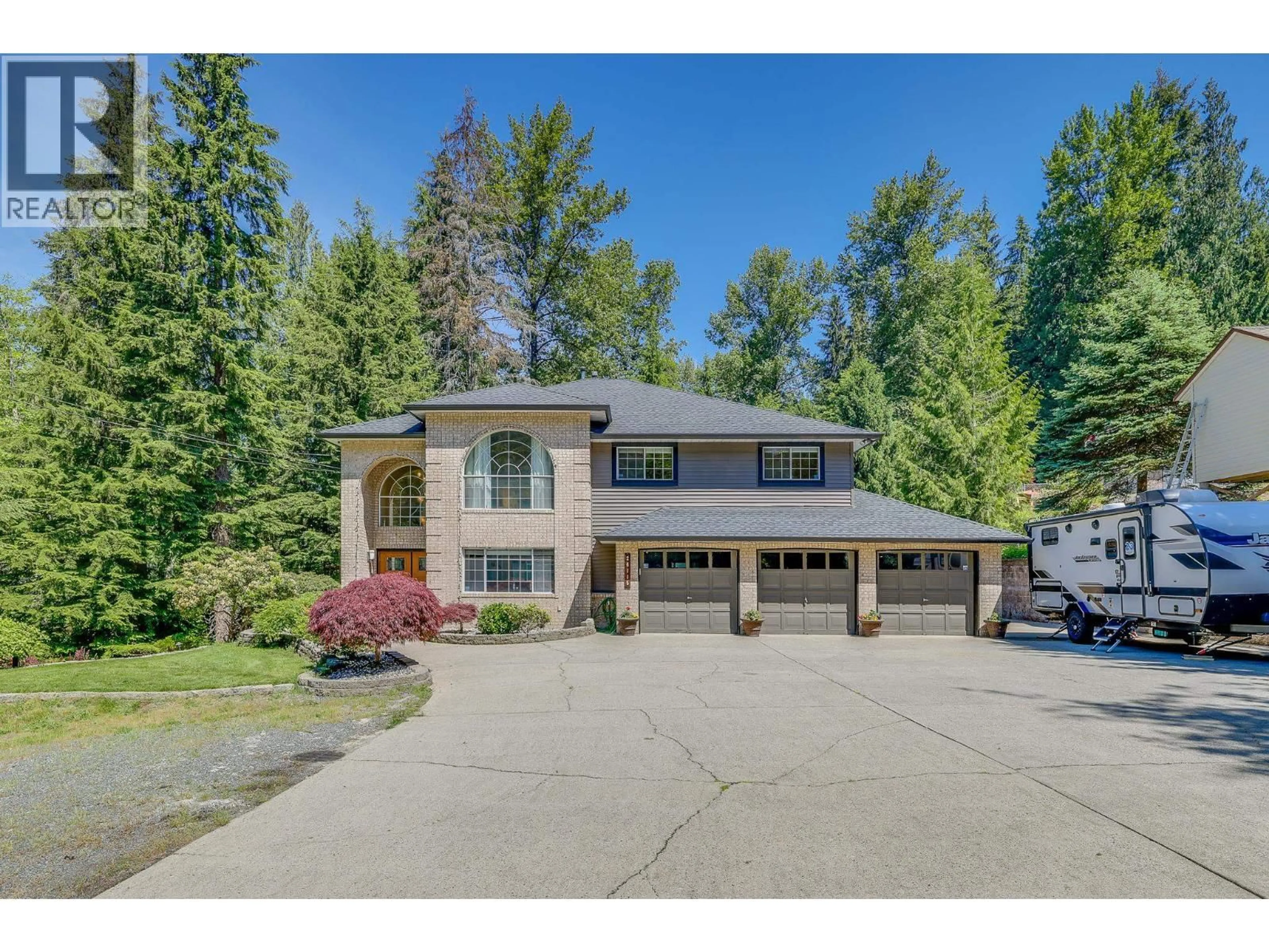 A pic from outside/outdoor area/front of a property/back of a property/a pic from drone, street for 26115 124 AVENUE, Maple Ridge British Columbia V2W1C4
