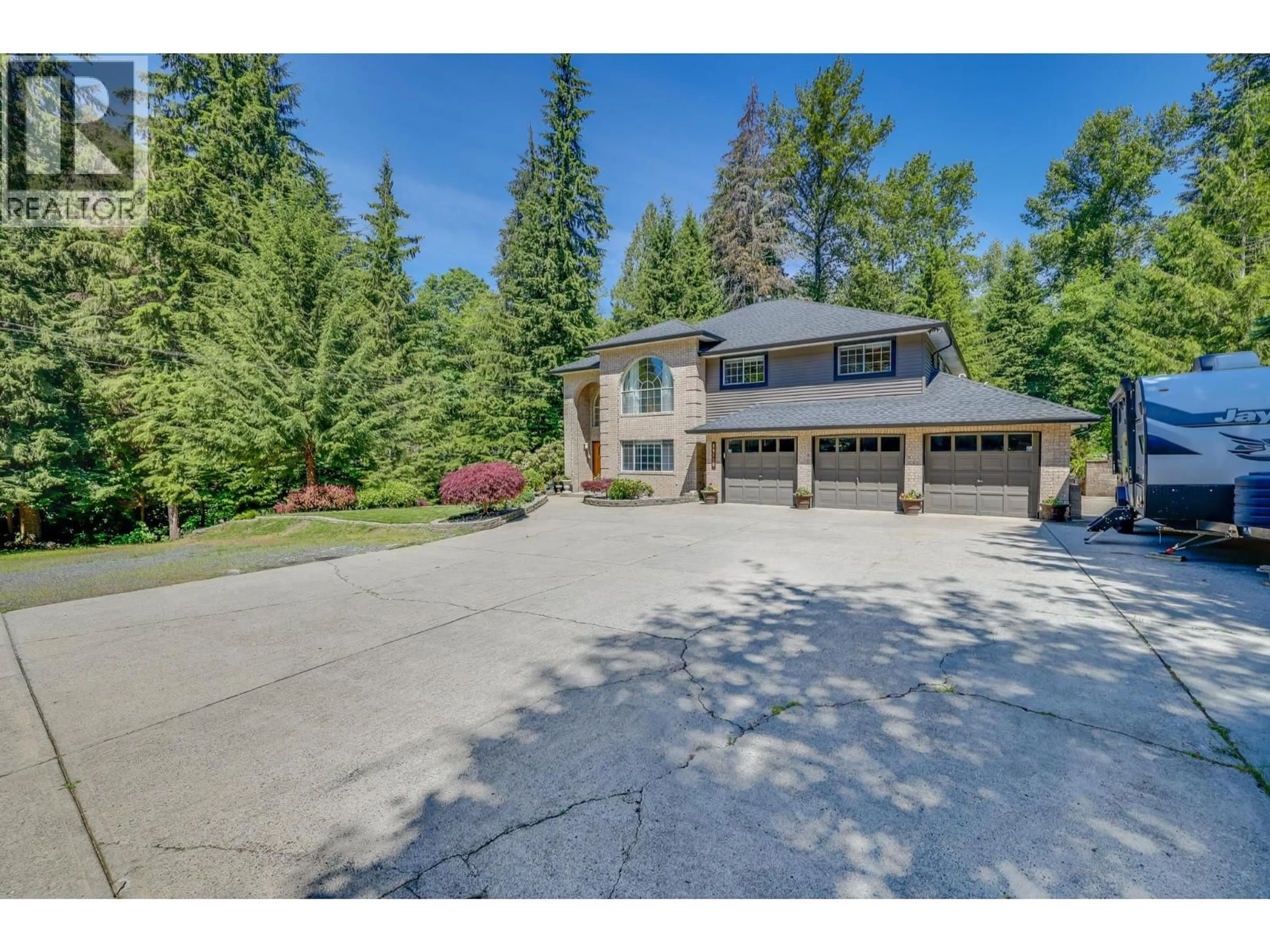 A pic from outside/outdoor area/front of a property/back of a property/a pic from drone, street for 26115 124 AVENUE, Maple Ridge British Columbia V2W1C4