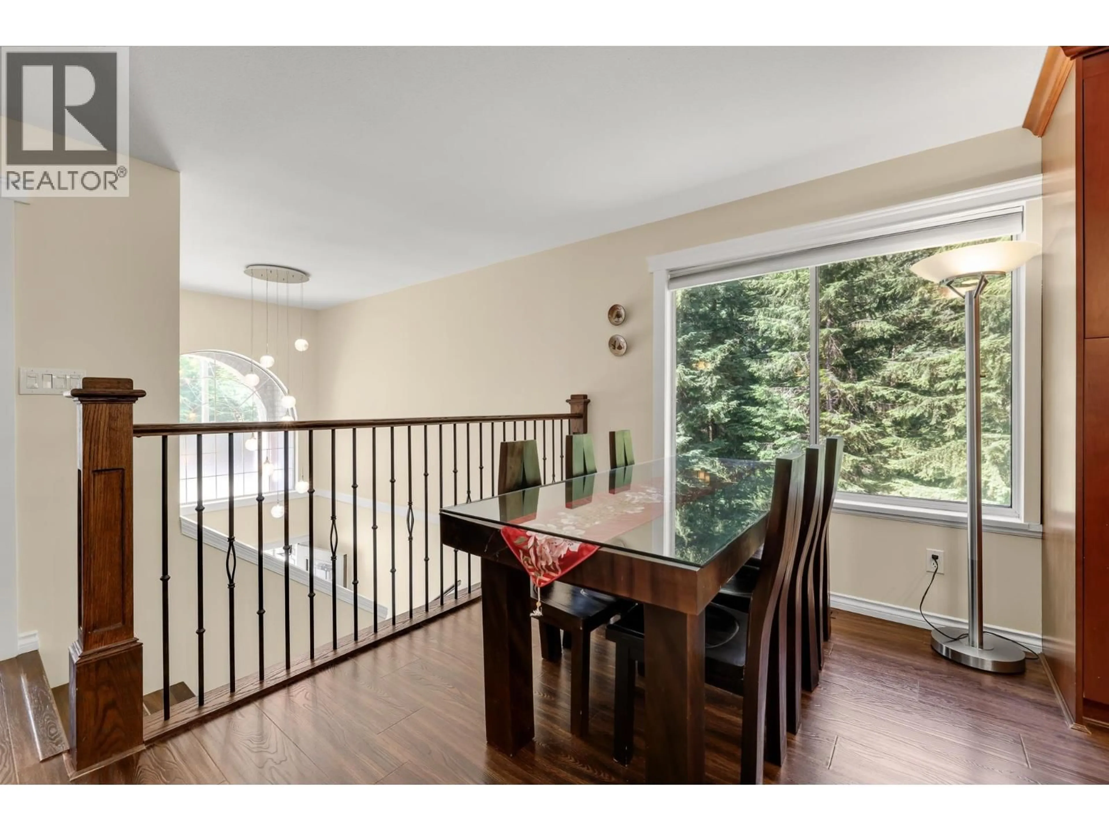 Dining room, wood/laminate floor for 26115 124 AVENUE, Maple Ridge British Columbia V2W1C4