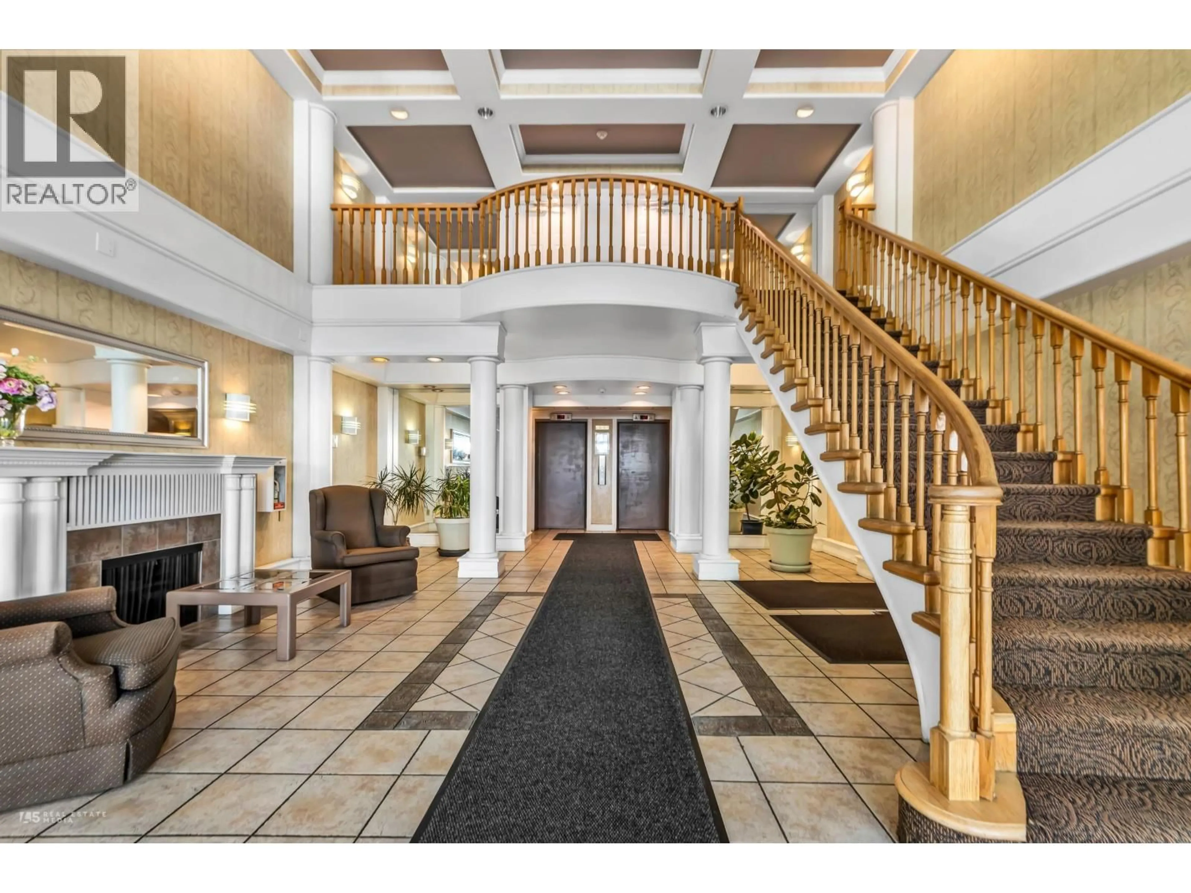 Indoor foyer for 601 - 6611 MINORU BOULEVARD, Richmond British Columbia V6Y1Y9