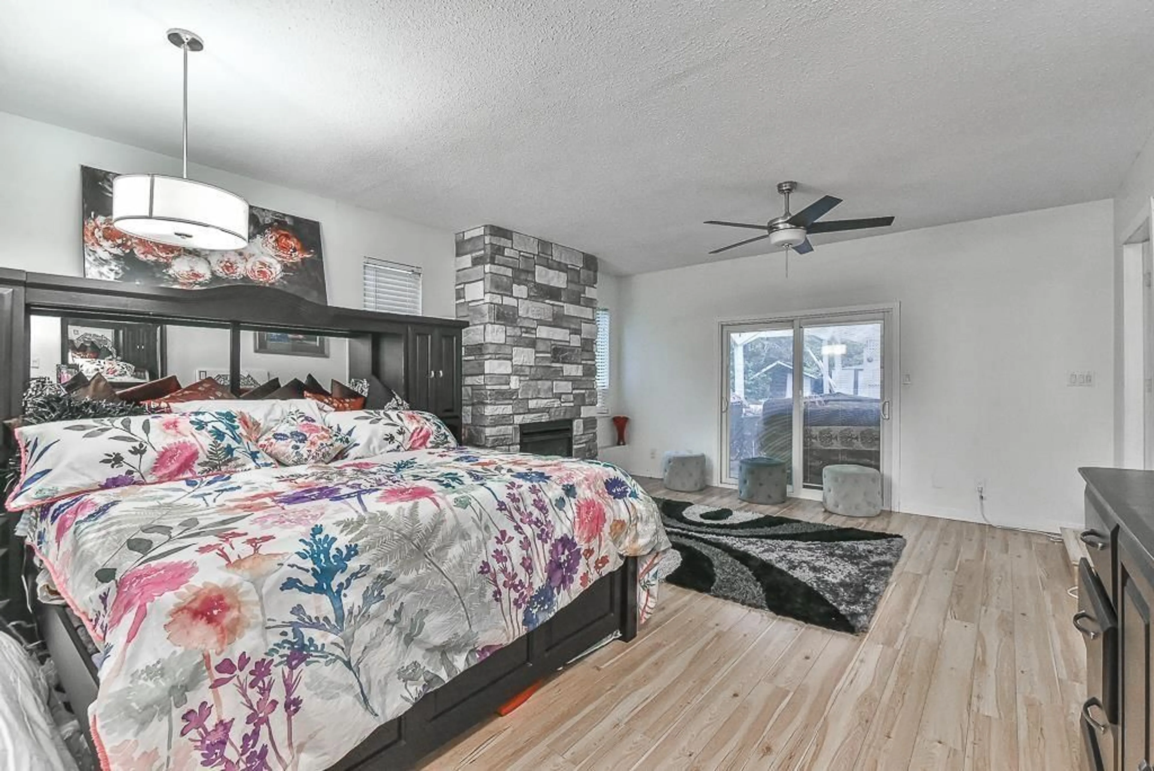 Bedroom with bed, wood/laminate floor for 23740 FRASER HIGHWAY, Langley British Columbia V2Z2K8