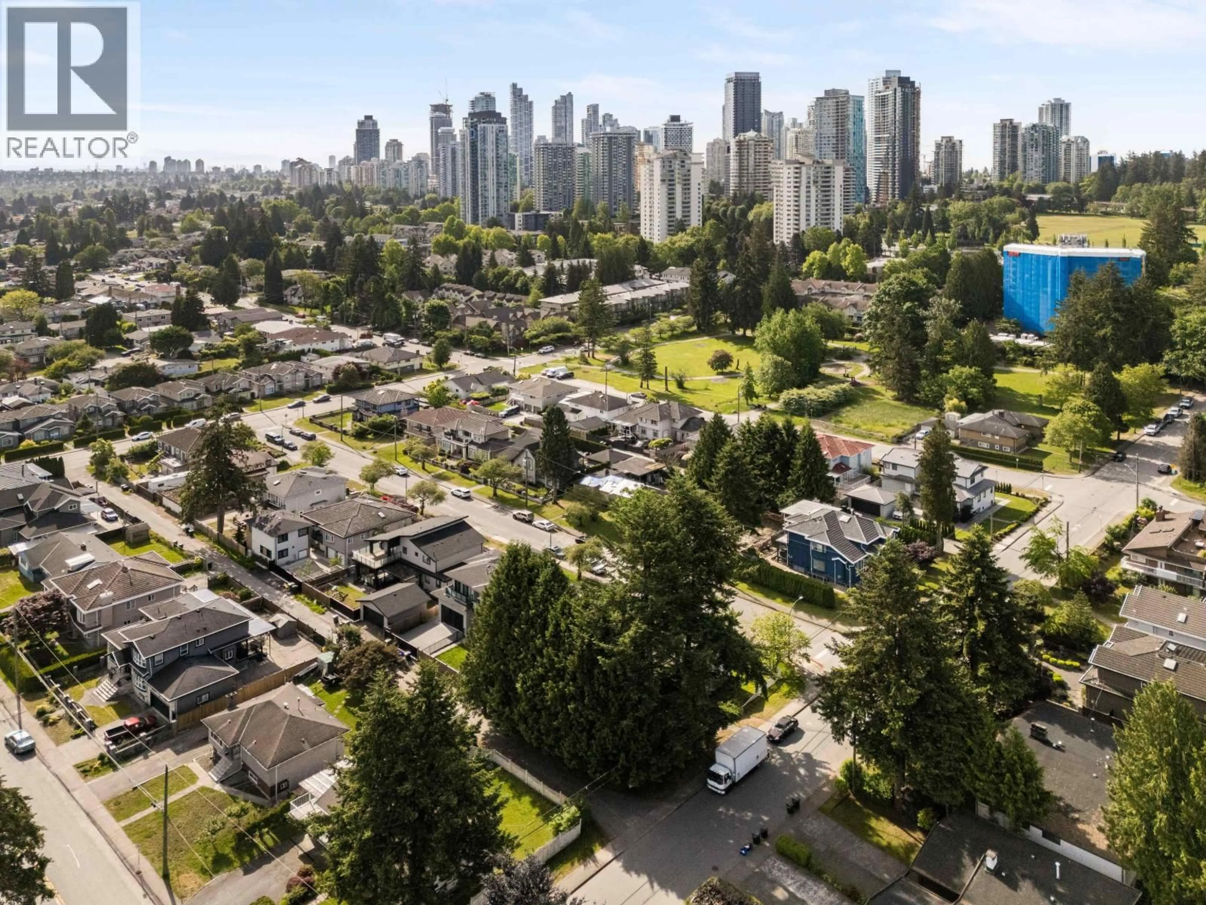 Unknown for 5282 INMAN AVENUE, Burnaby British Columbia V5H3Y5