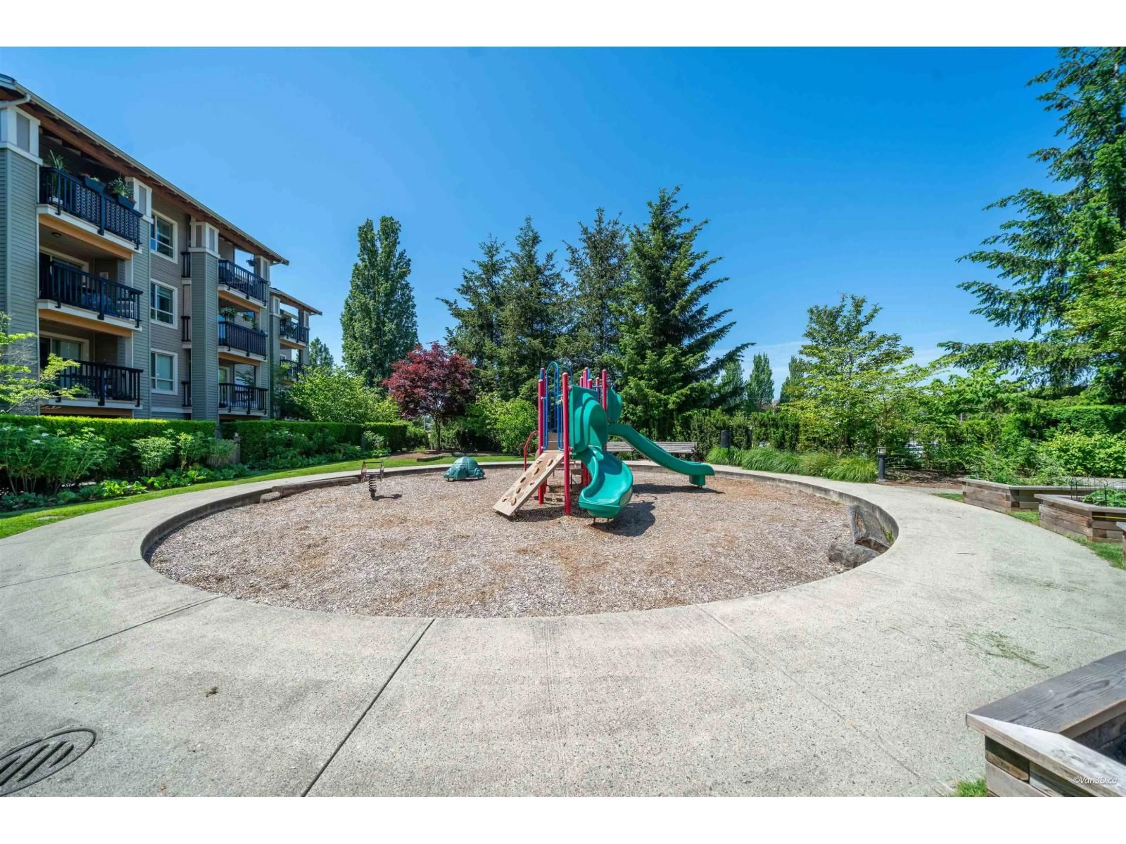 Patio, unknown for 211 - 21009 56 AVENUE, Langley British Columbia V3A0C9