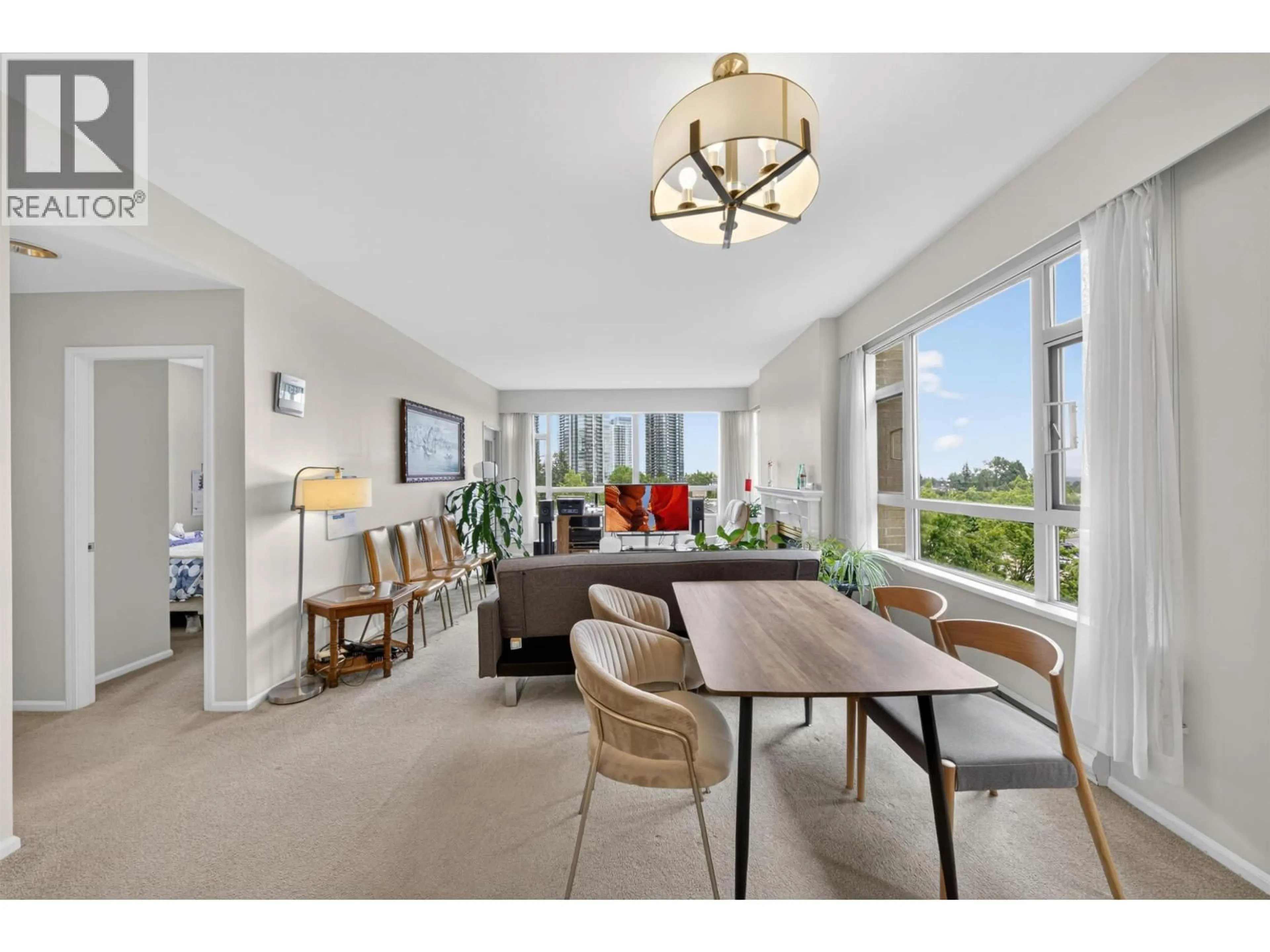 A pic of a room for 602 - 6521 BONSOR AVENUE, Burnaby British Columbia V5H4N3