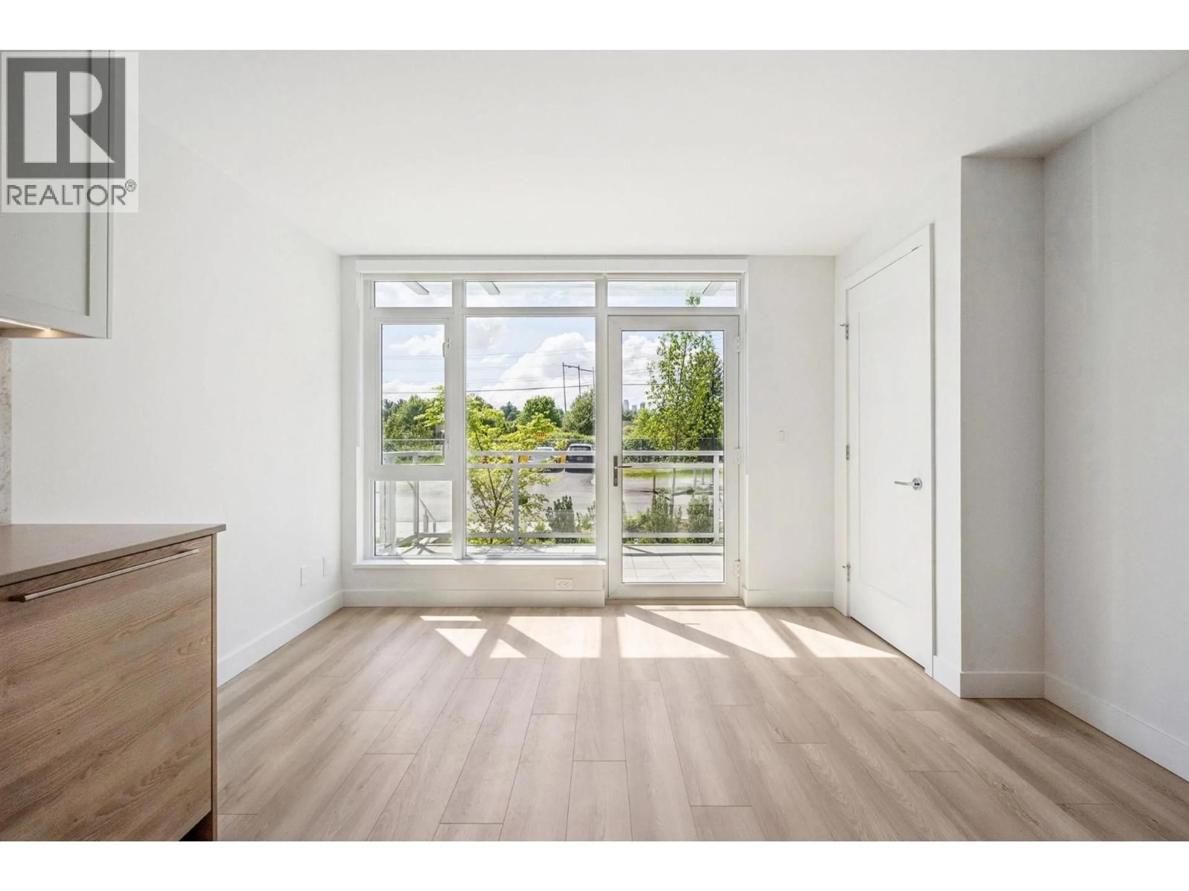 A pic of a room for 132 - 4665 ALASKA AVENUE, Burnaby British Columbia V5C0P7
