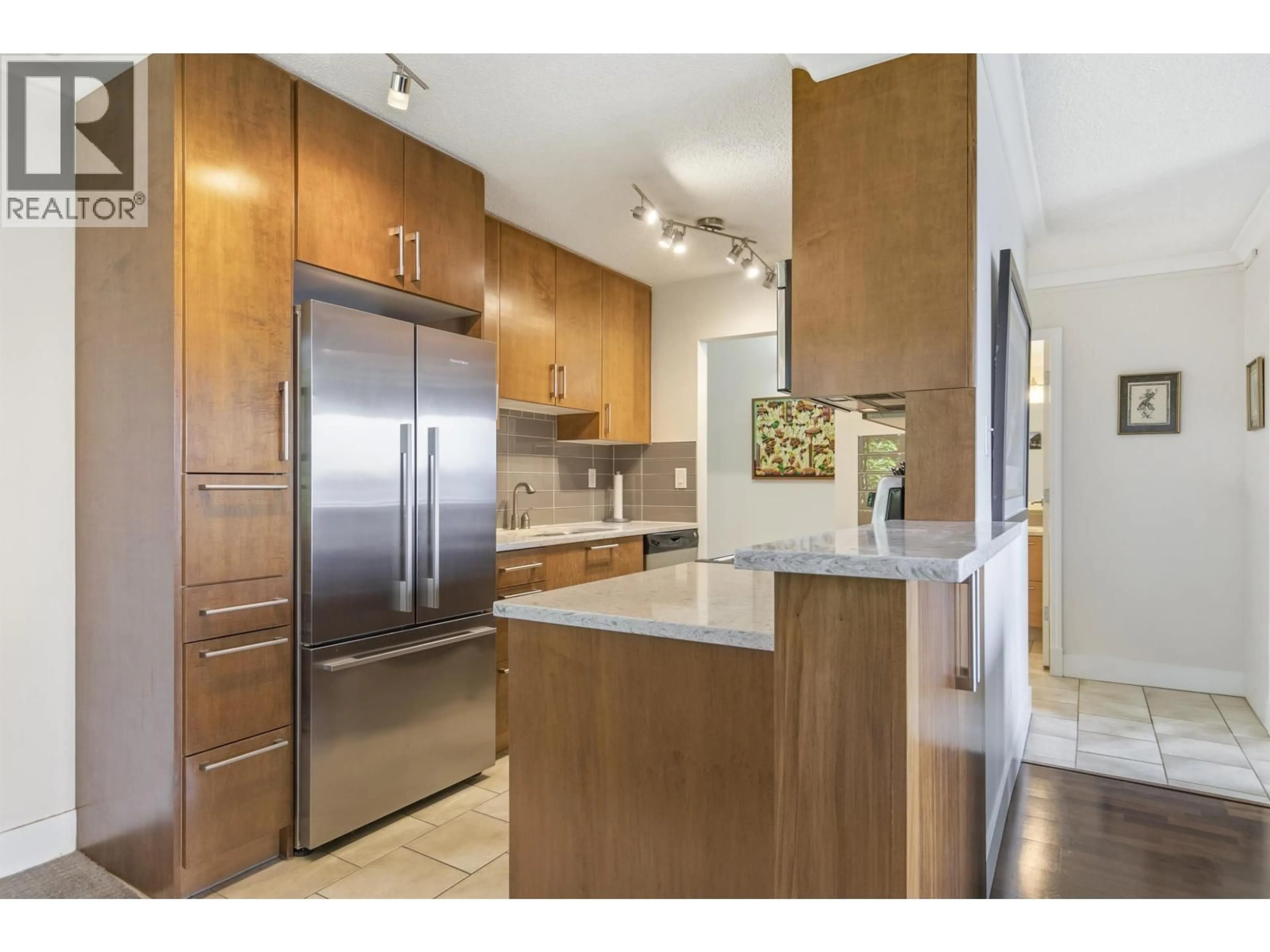 Unknown for 222 - 340 3RD STREET, North Vancouver British Columbia V7M1G4