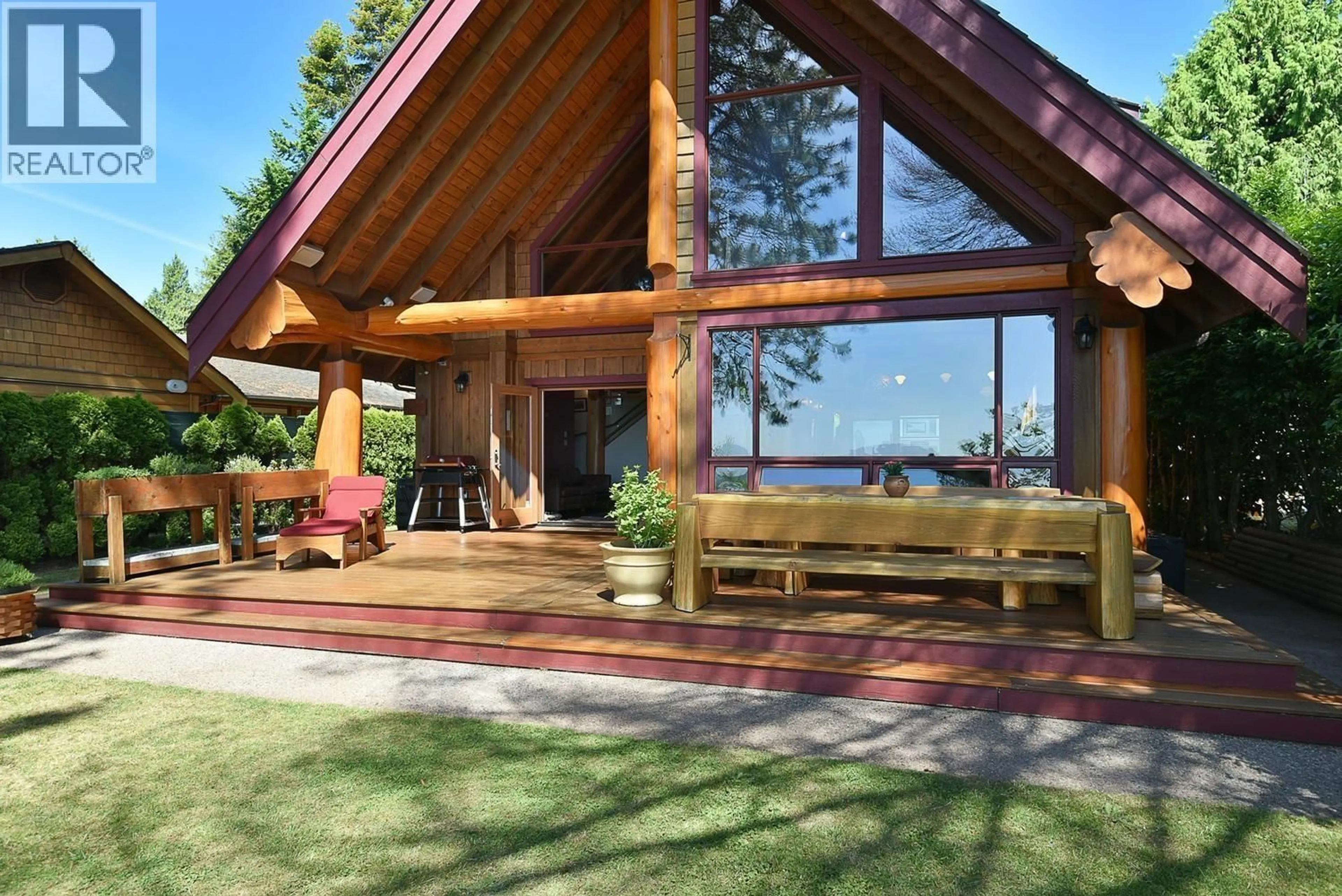 Patio, water/lake/river/ocean view for 667 FRANKLIN ROAD, Gibsons British Columbia V0N1V8
