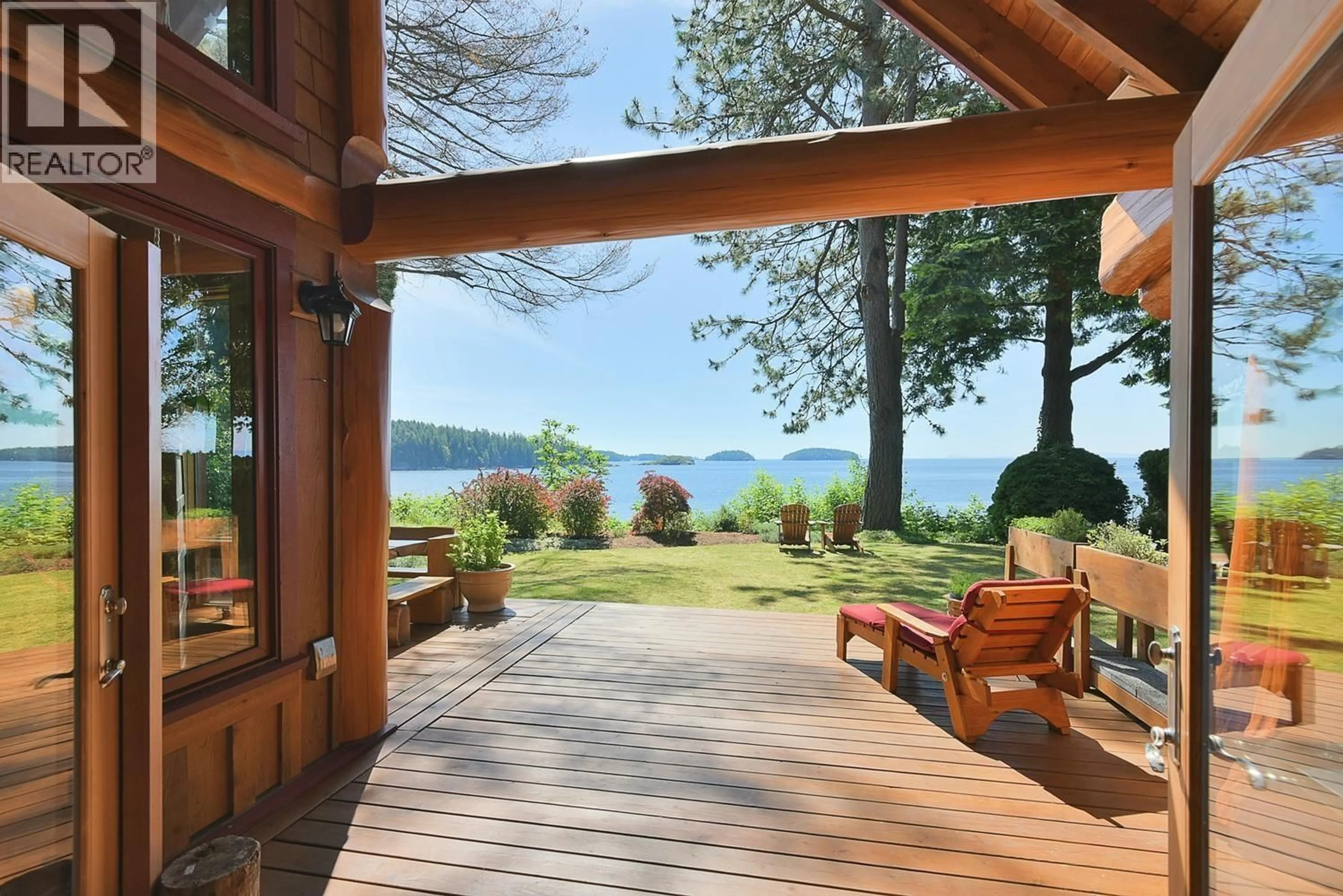 Patio, water/lake/river/ocean view for 667 FRANKLIN ROAD, Gibsons British Columbia V0N1V8
