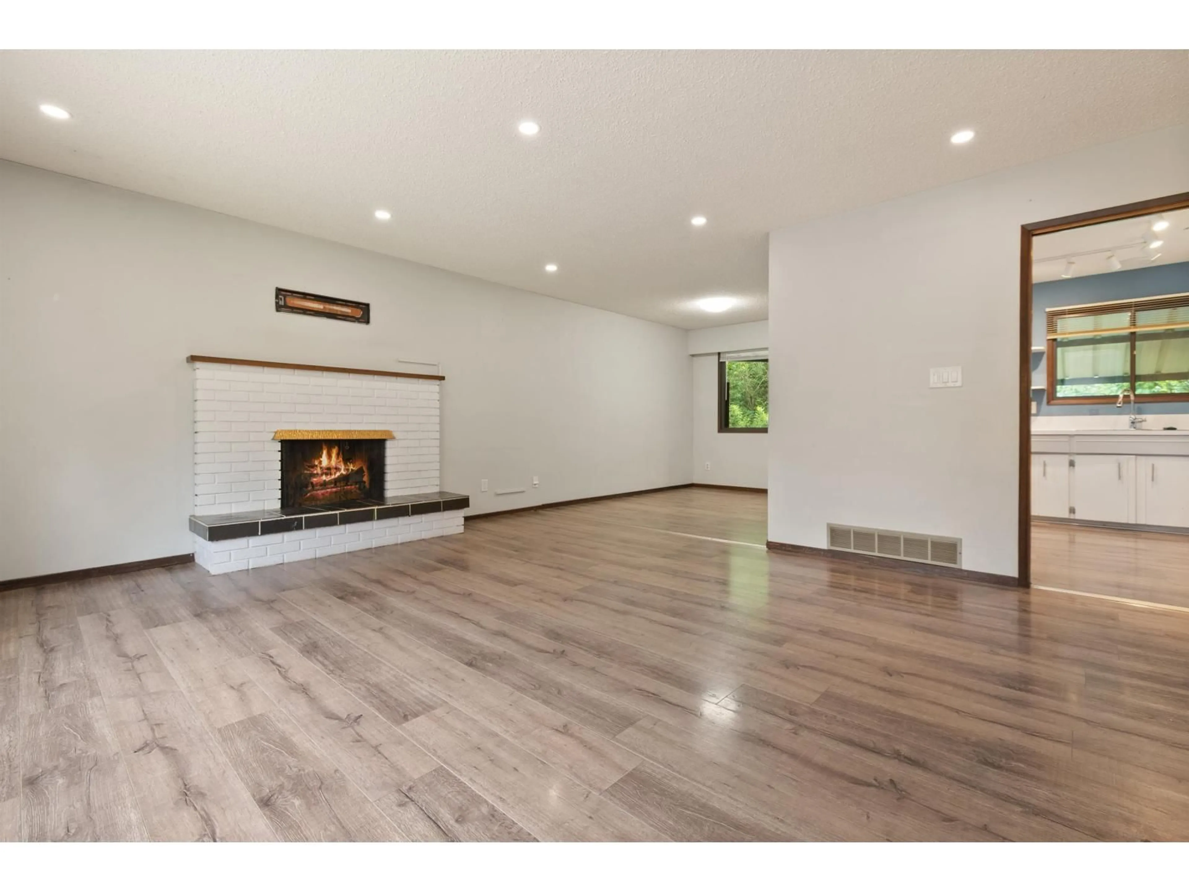 A pic of a room for 260 ROBERTSON CRESCENT, Hope British Columbia V0X1L4