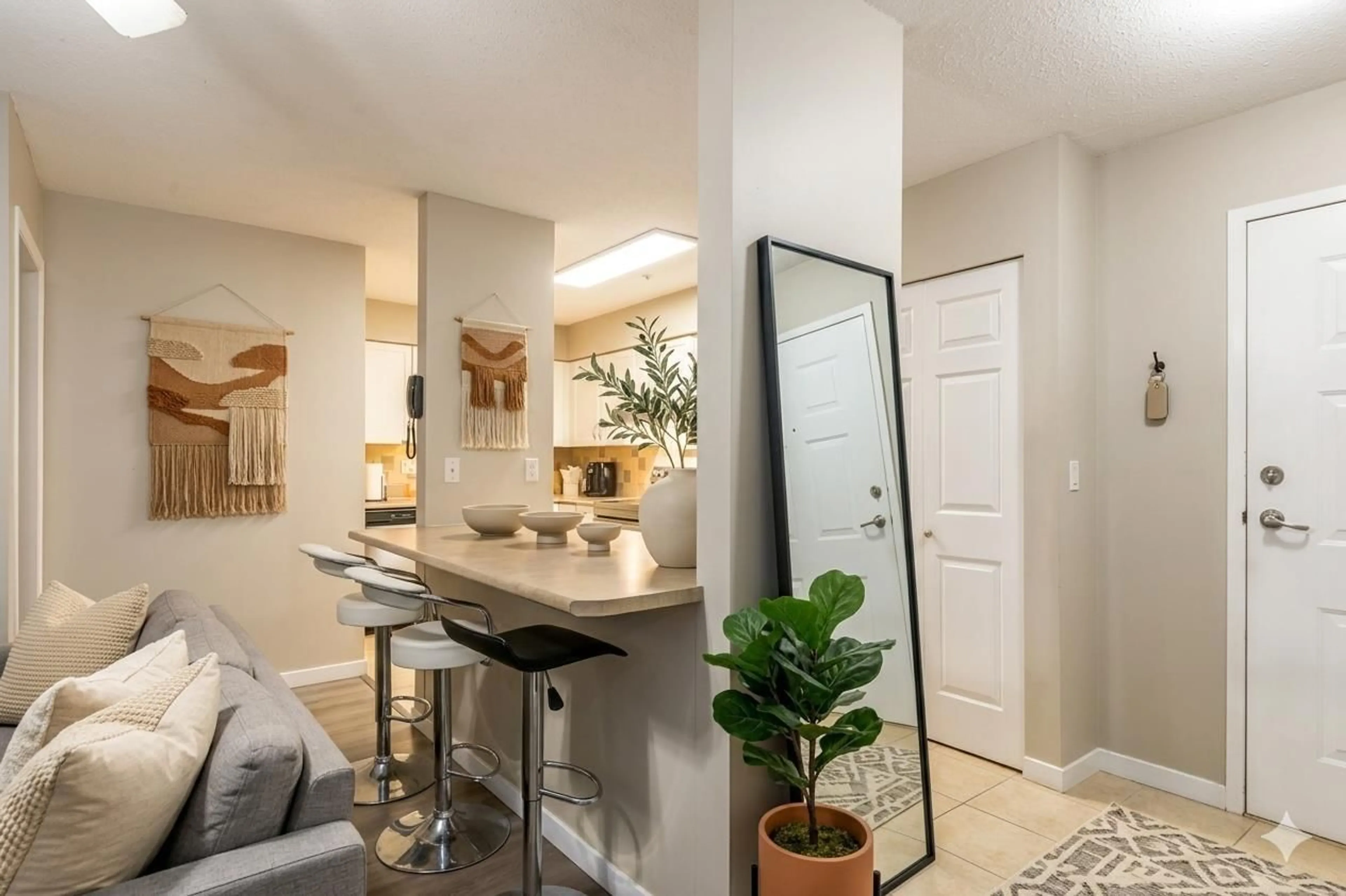 Indoor entryway for 104 - 2700 MCCALLUM ROAD, Abbotsford British Columbia V2S6X9