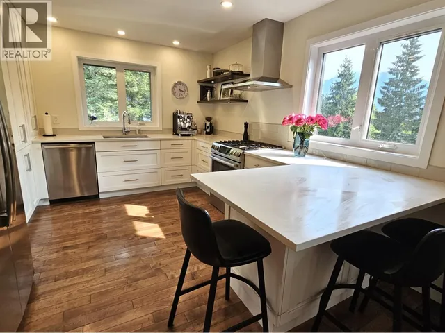 40755 THUNDERBIRD RIDGE, Squamish 3