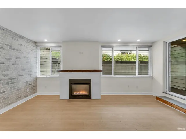 110 - 15282 19 AVENUE, Surrey 3