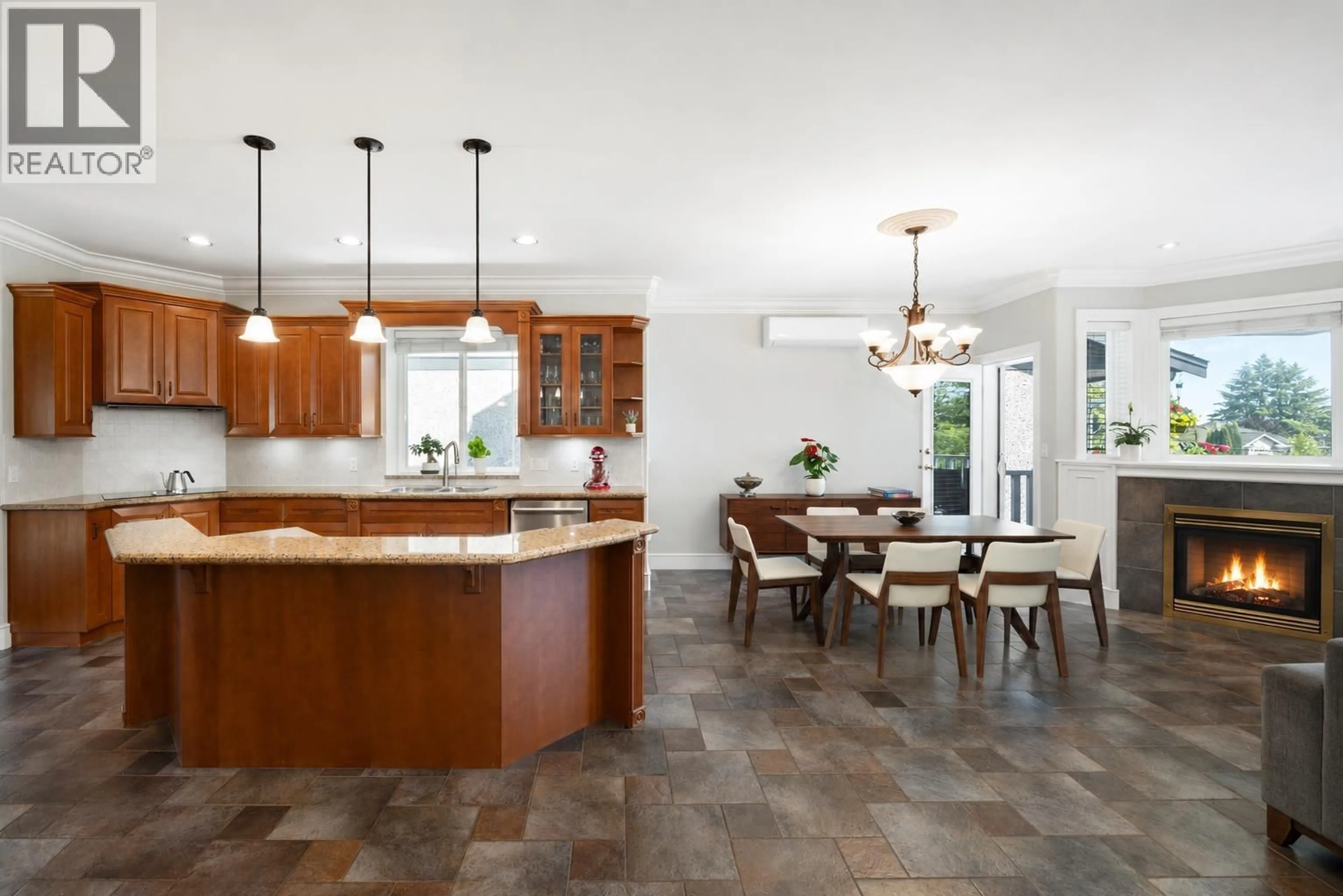 Open concept kitchen, ceramic/tile floor for 6071 CHARLES STREET, Burnaby British Columbia V5B2G7