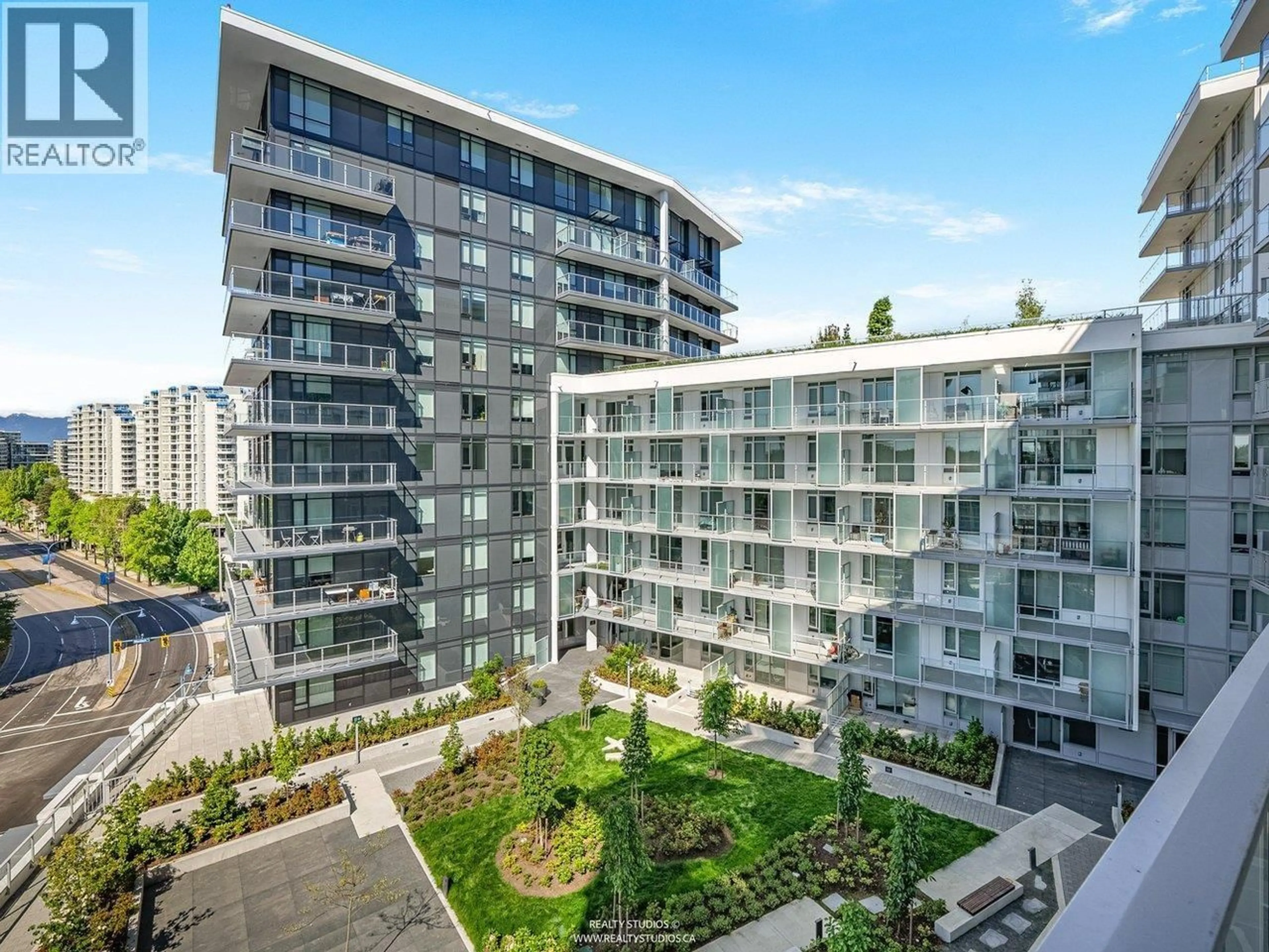 A pic from outside/outdoor area/front of a property/back of a property/a pic from drone, city buildings view from balcony for 822 - 6300 MINORU BOULEVARD, Richmond British Columbia V6Y0N1