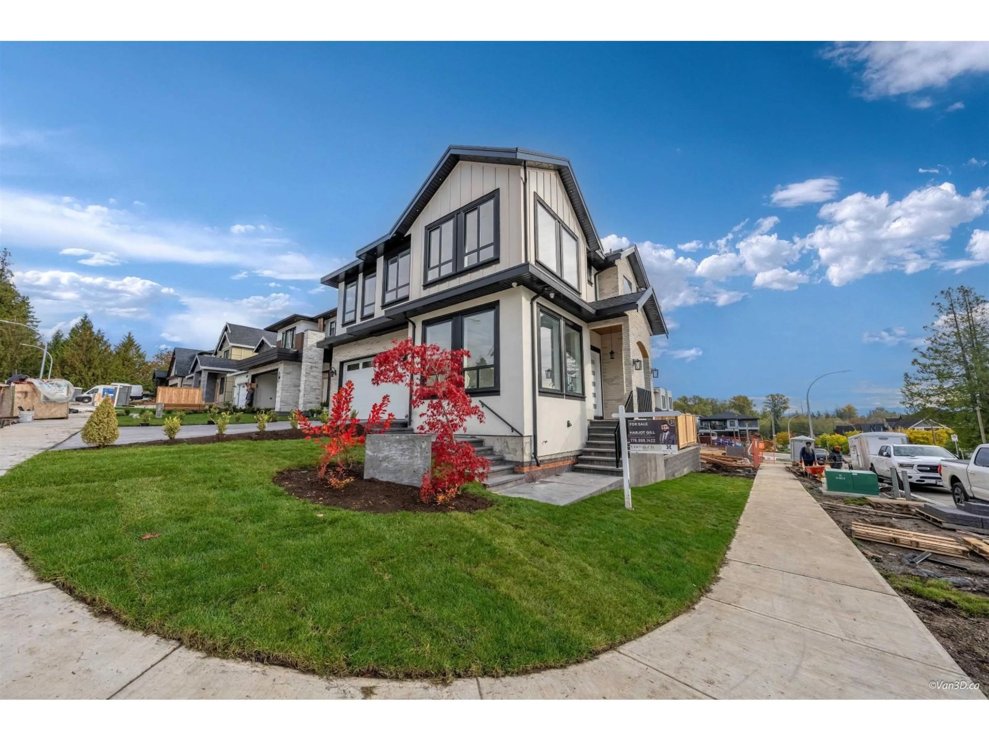 Home with vinyl exterior material, street for 20453 69 AVENUE, Langley British Columbia V2Y1R2