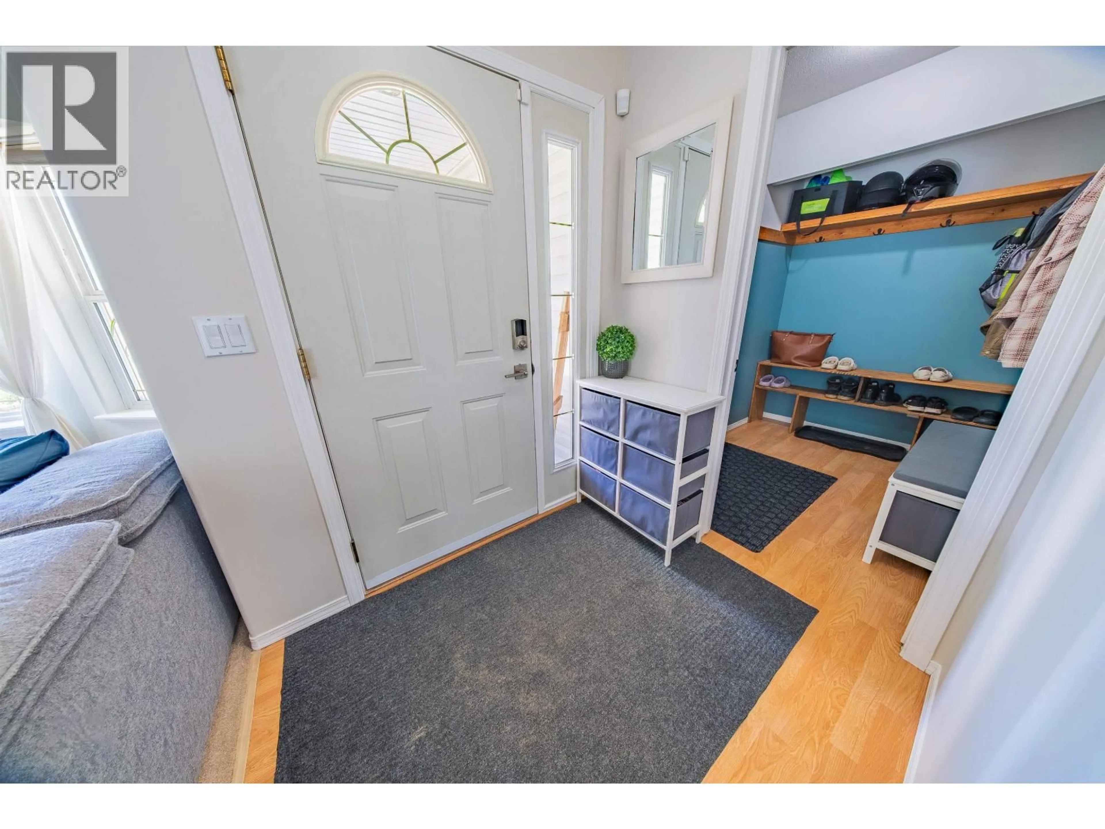 Indoor entryway for 11415 98 STREET, Fort St. John British Columbia V1J7B5
