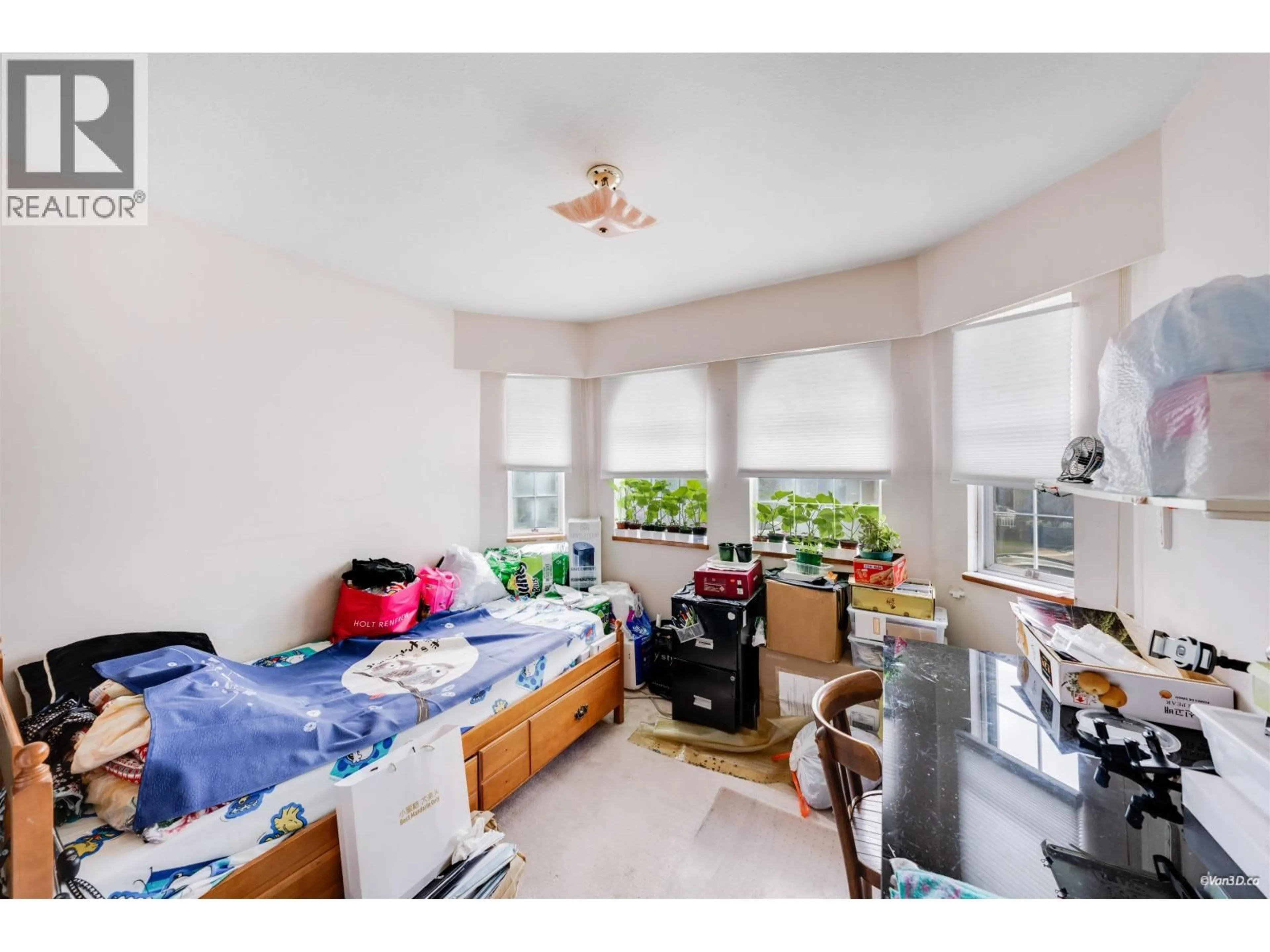 A pic of a room for 2945 GRAVELEY STREET, Vancouver British Columbia V5K3K2