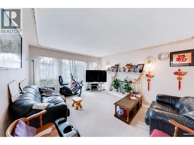 2945 GRAVELEY STREET, Vancouver 5