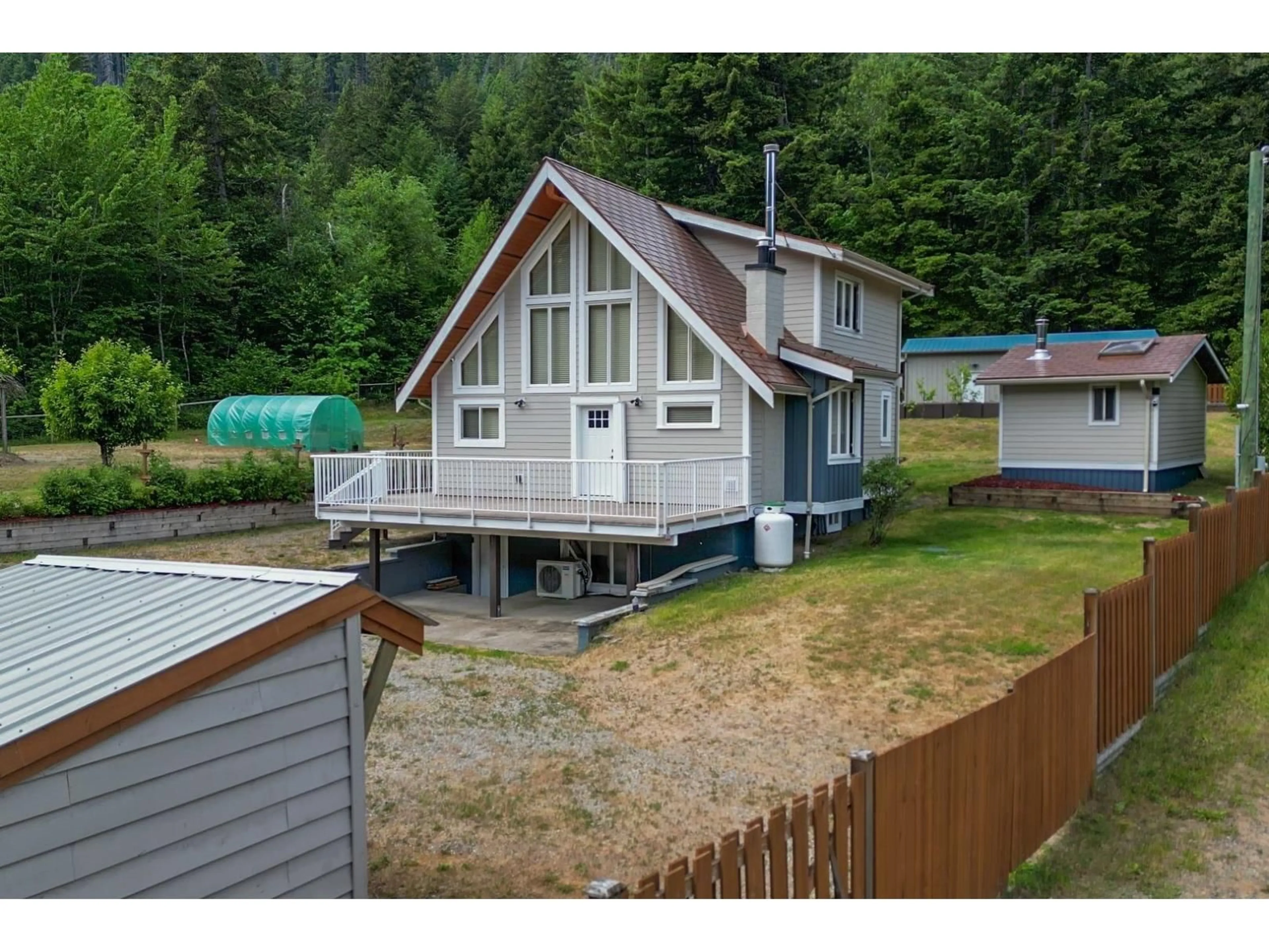 A pic from outside/outdoor area/front of a property/back of a property/a pic from drone, water/lake/river/ocean view for 64922 NORTH BEND POST OFFICE ROAD, Boston Bar British Columbia V0K1C1
