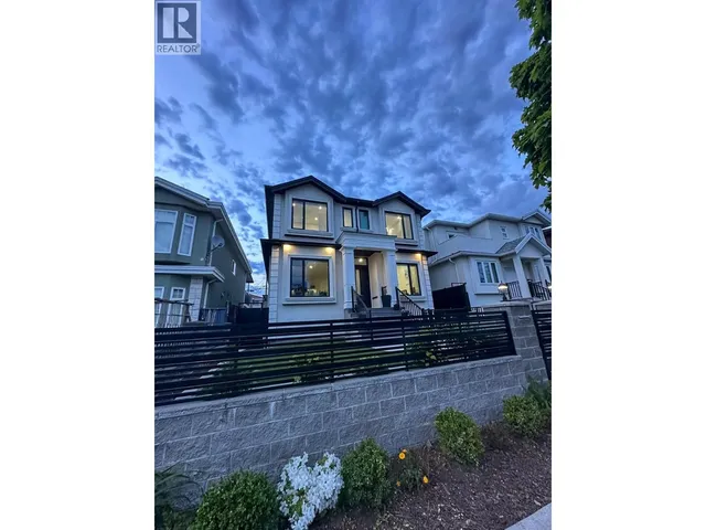759 57TH AVENUE, Vancouver 2