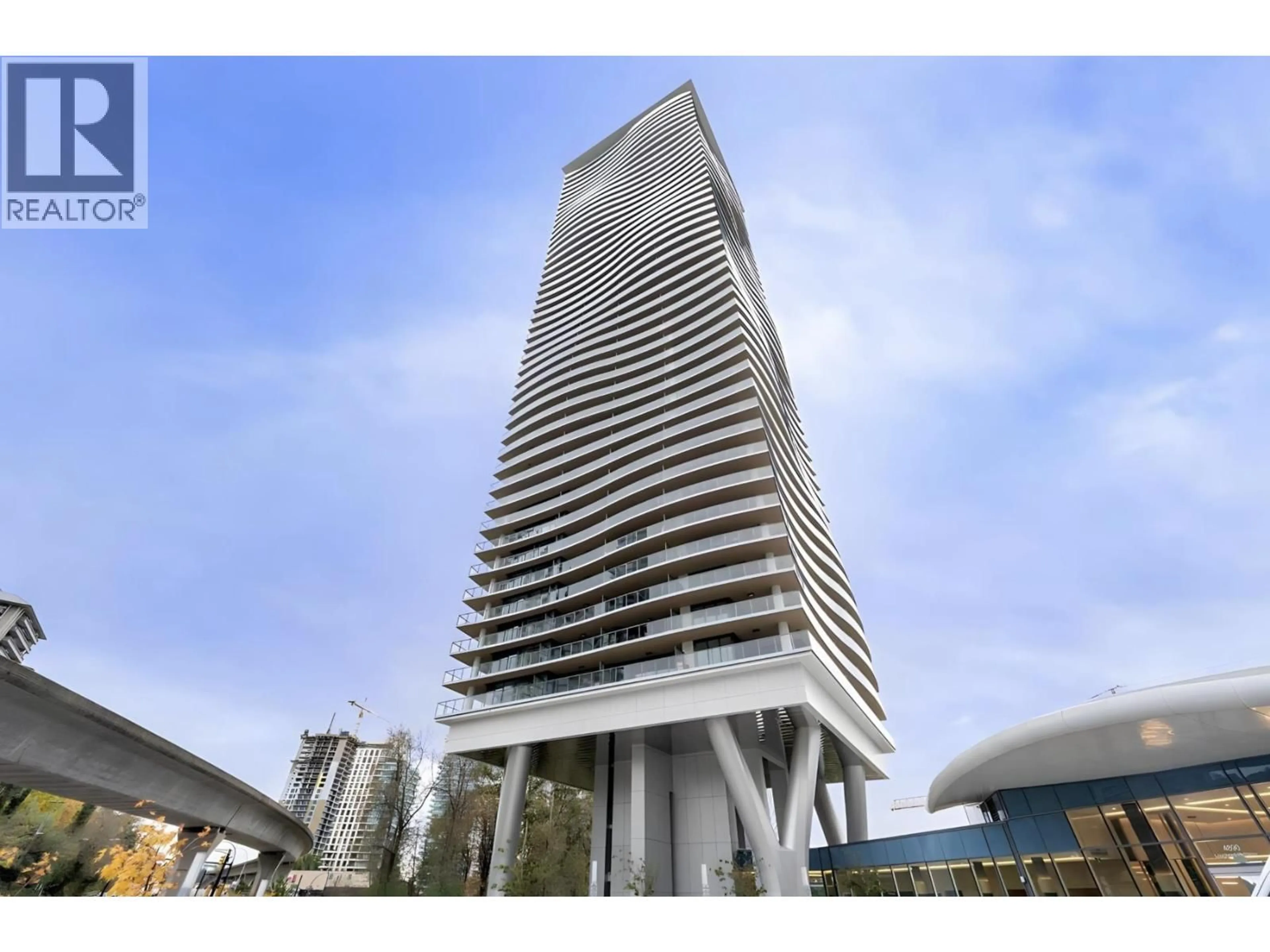 Indoor foyer for 2301 - 4890 LOUGHEED HIGHWAY, Burnaby British Columbia V5C0N2