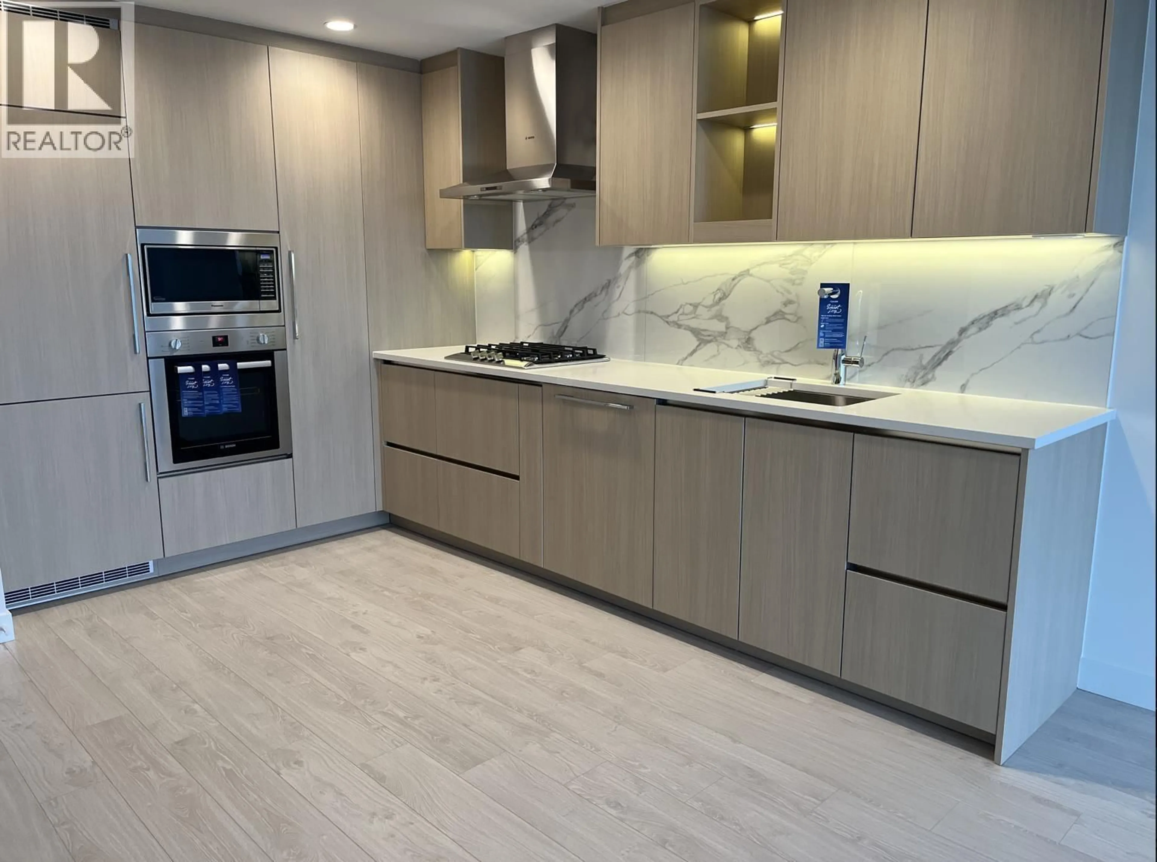Contemporary kitchen, unknown for 2301 - 4890 LOUGHEED HIGHWAY, Burnaby British Columbia V5C0N2