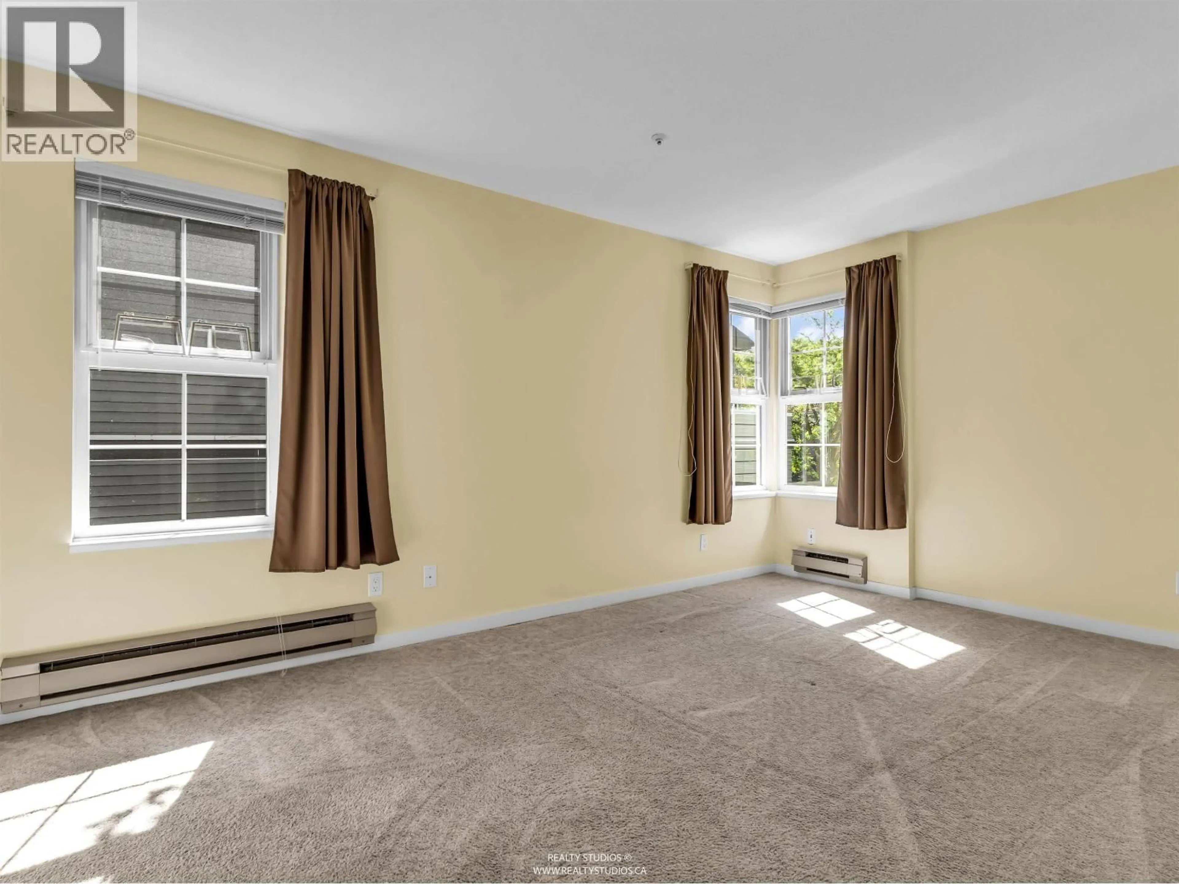 A pic of a room for 204 - 876 16TH AVENUE, Vancouver British Columbia V5Z1T1