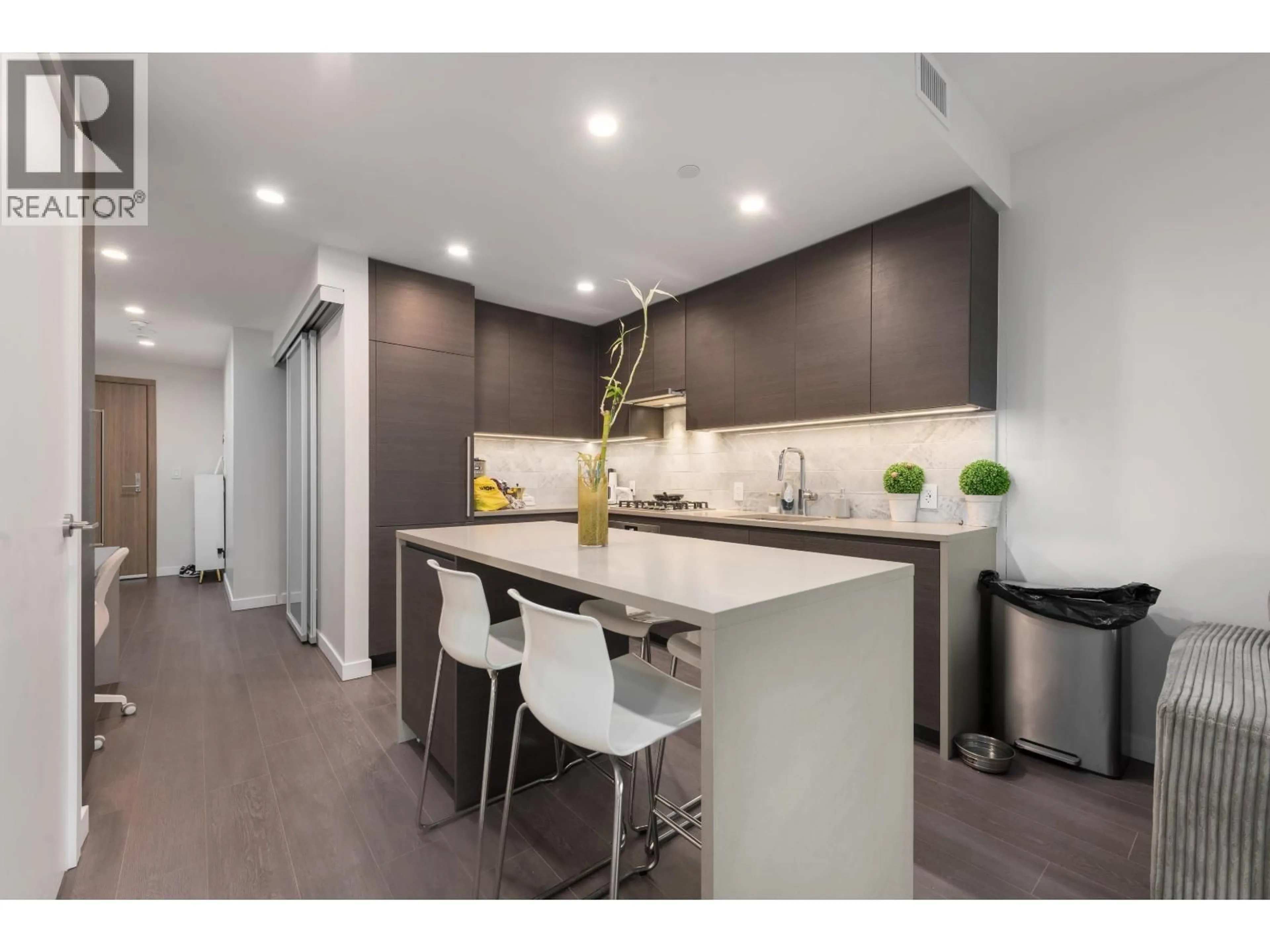 Open concept kitchen, unknown for 5303 - 2108 GILMORE AVENUE, Burnaby British Columbia V5C0N8