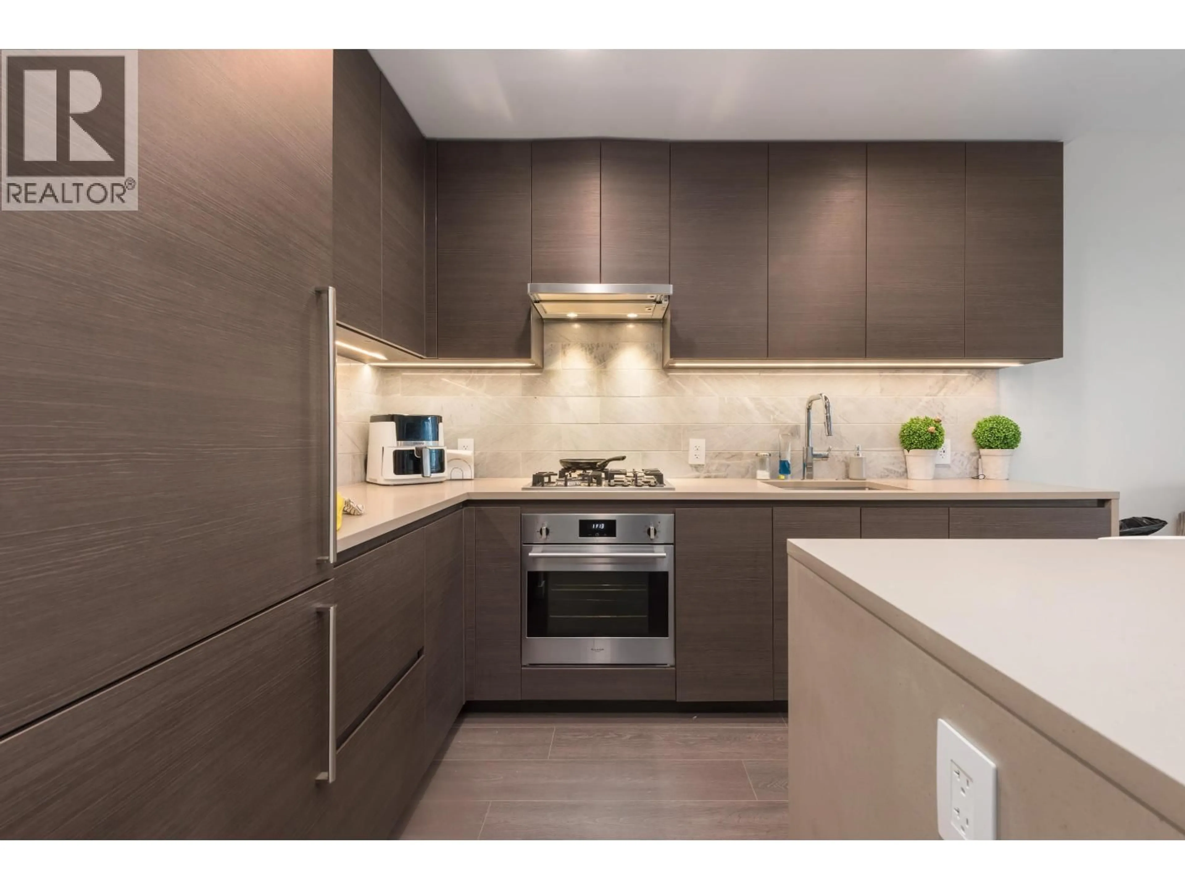 Unknown for 5303 - 2108 GILMORE AVENUE, Burnaby British Columbia V5C0N8