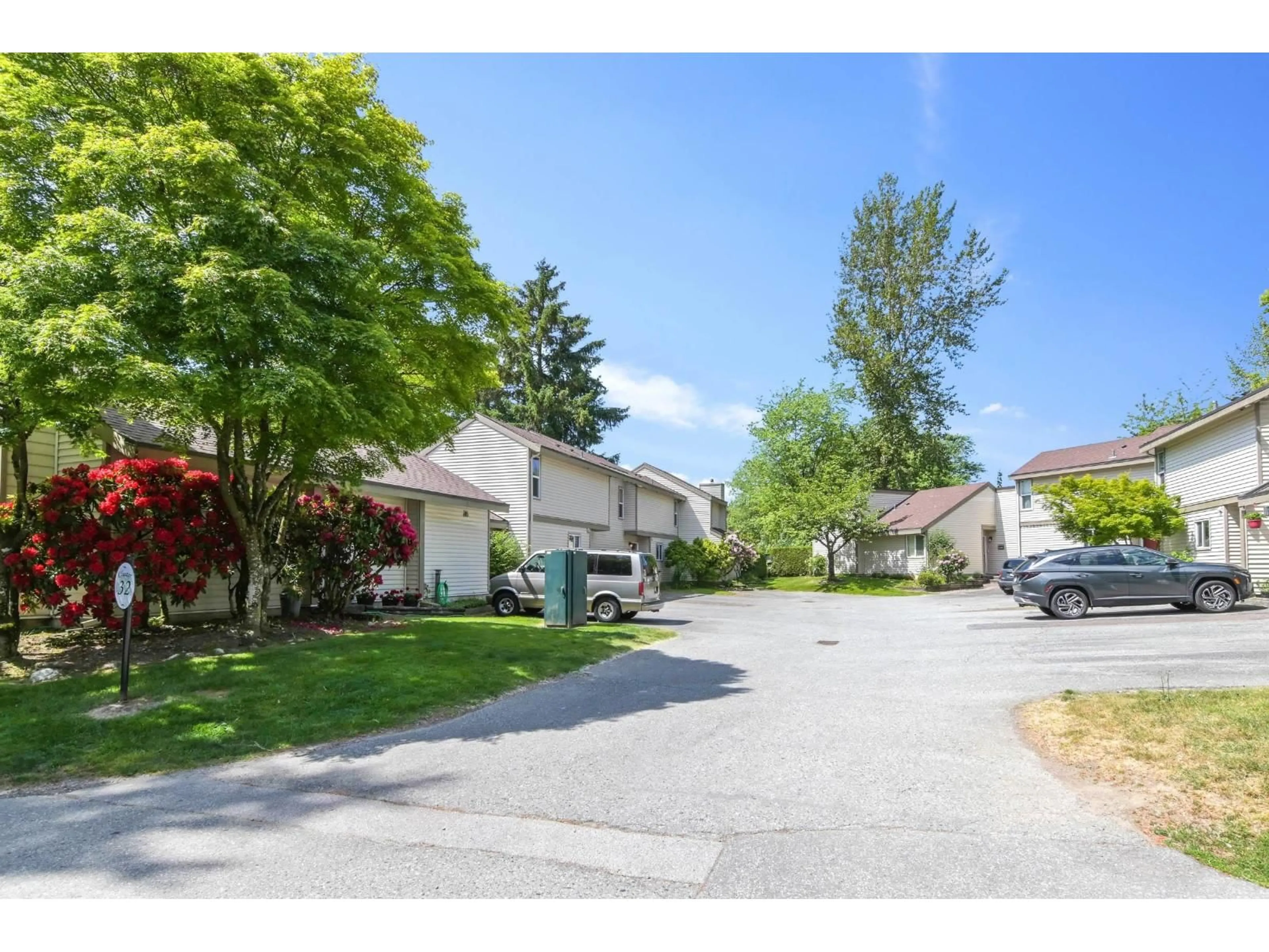 Unknown for 6171 GREENSIDE DRIVE EAST, Surrey British Columbia V3S5M8