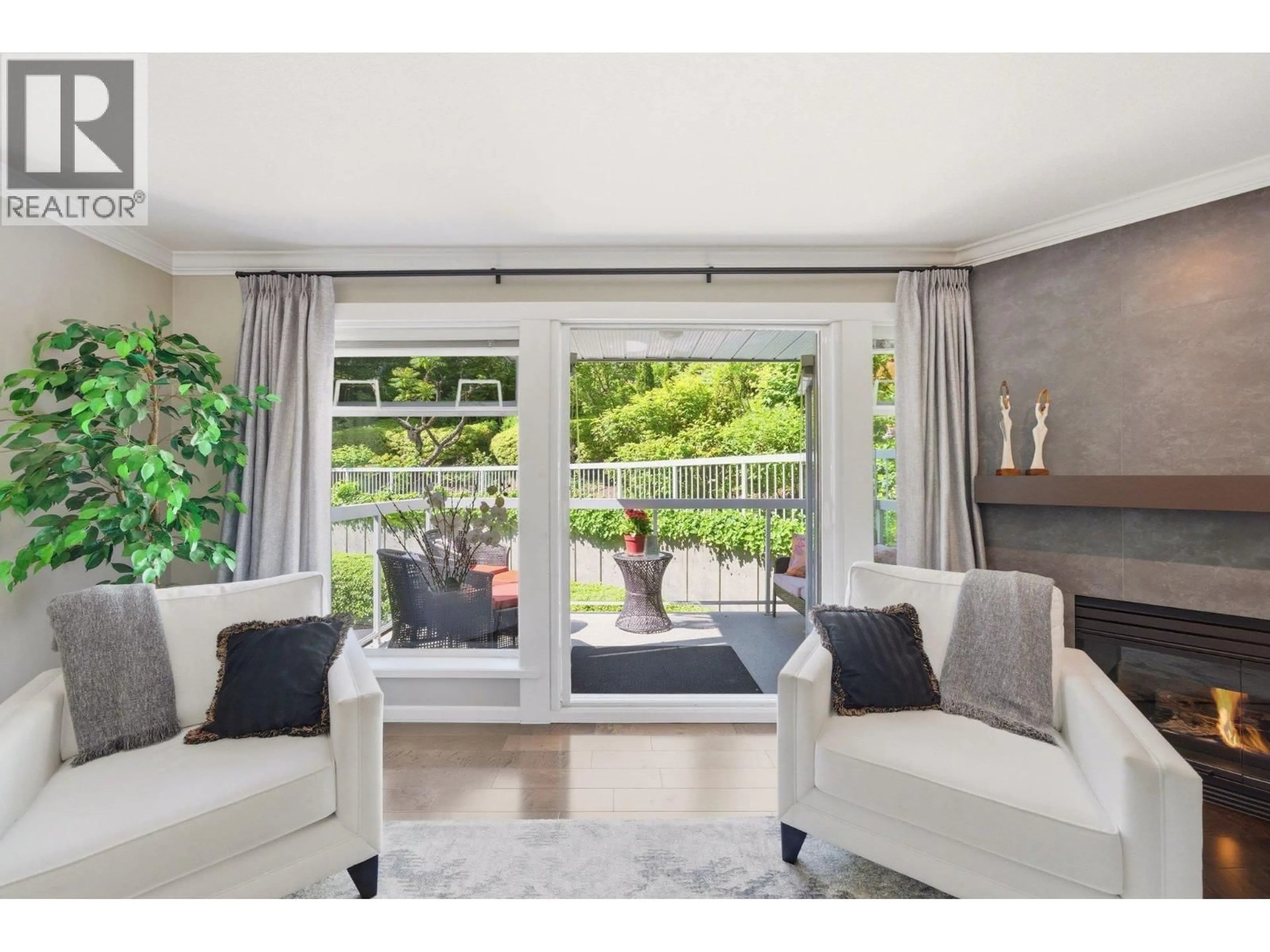Living room with furniture, unknown for 38 - 72 JAMIESON COURT, New Westminster British Columbia V3L5R6