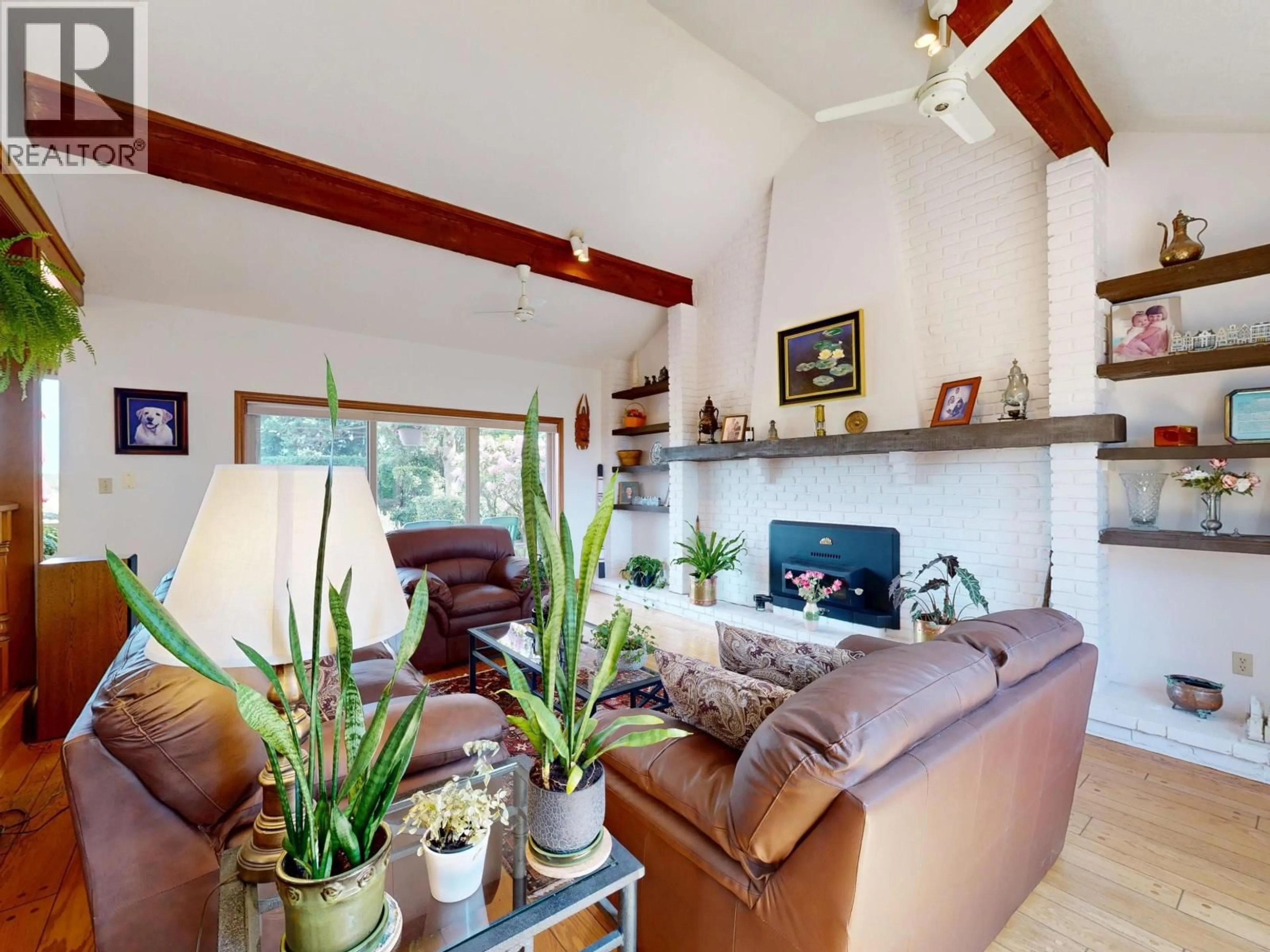 Living room with furniture, unknown for 659 SANDOLLAR PLACE, Delta British Columbia V4L2G9