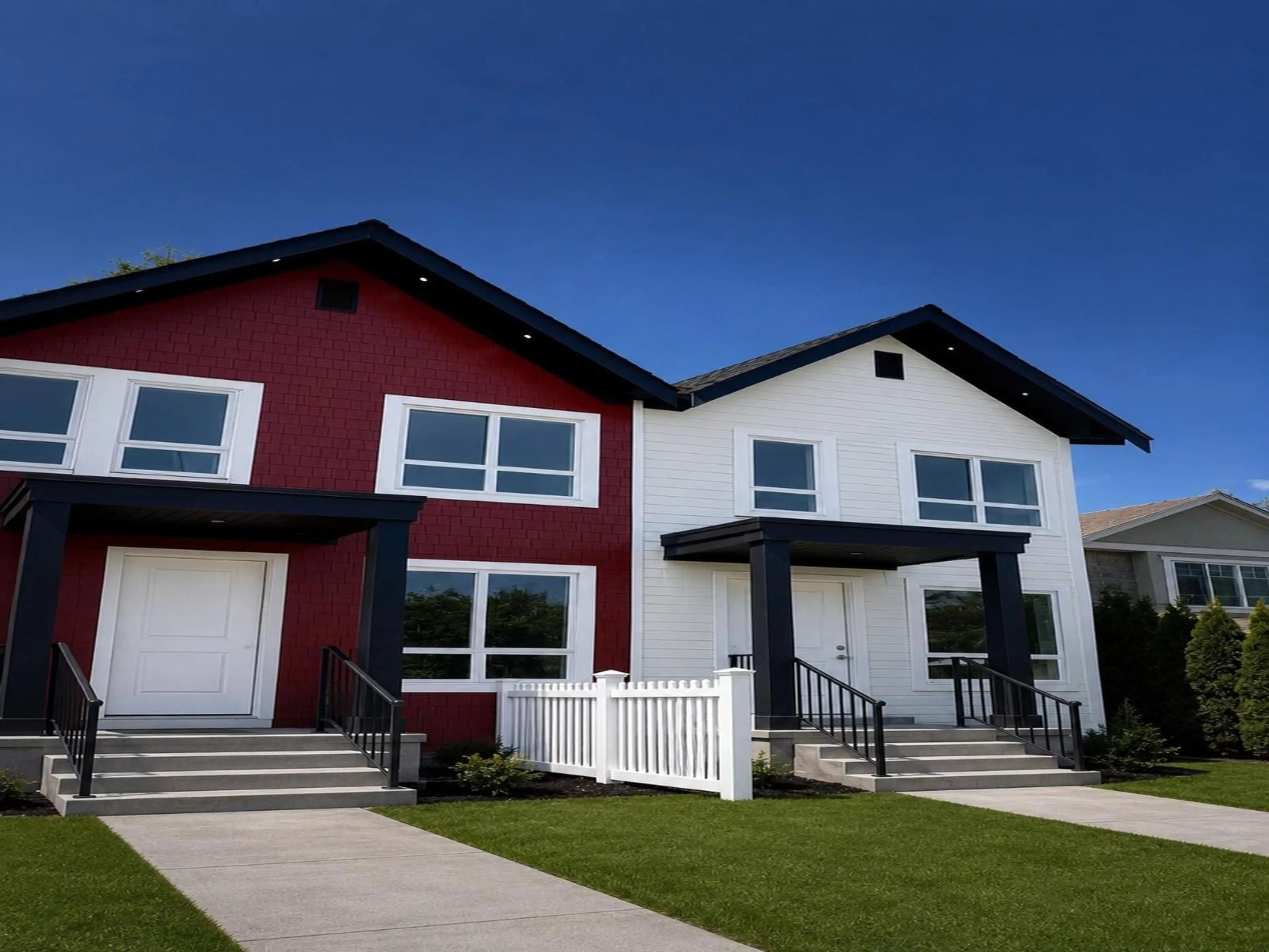 Home with vinyl exterior material, street for 101 - 10039 128 STREET, Surrey British Columbia V3T2Z1
