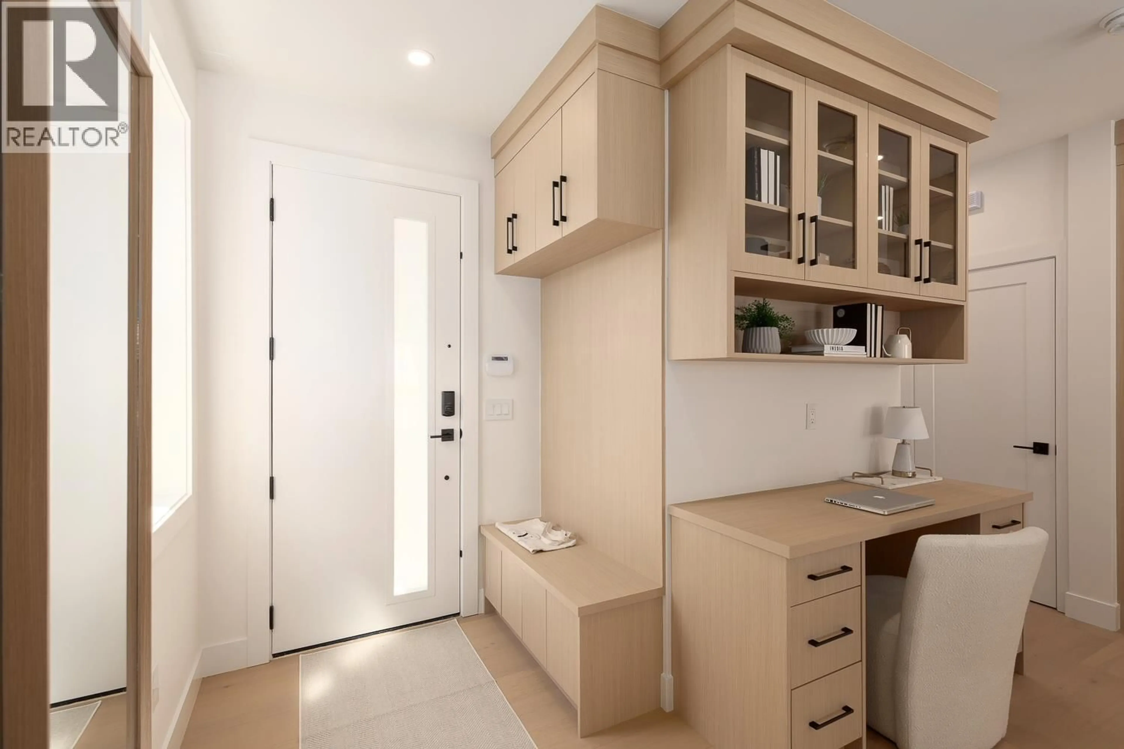 Unknown for 4 - 3635 TURNER STREET, Vancouver British Columbia V5K2J2