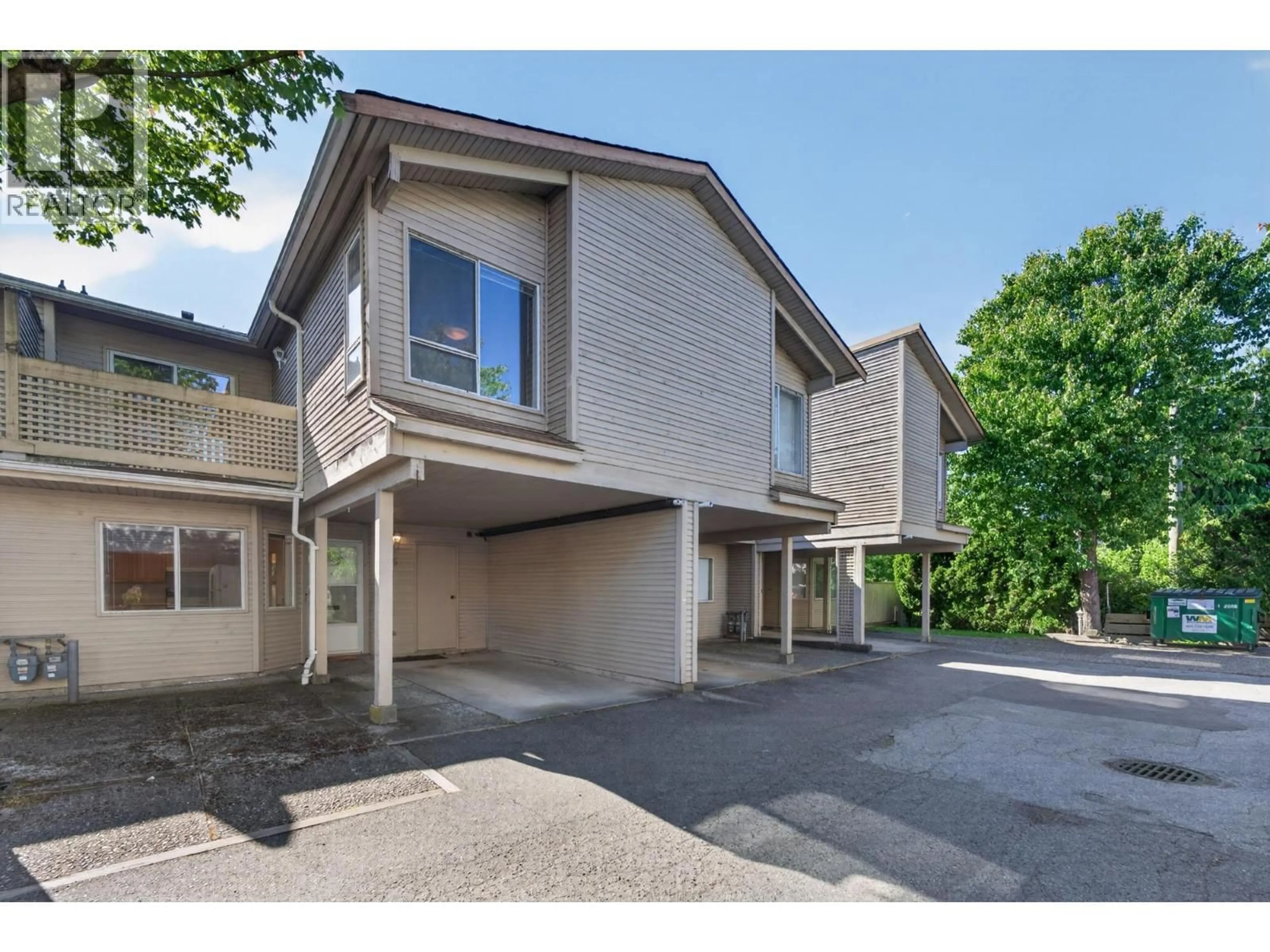 A pic from outside/outdoor area/front of a property/back of a property/a pic from drone, street for 5 - 8691 COOK ROAD, Richmond British Columbia V6Y1V8