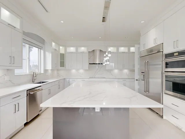 17997 56A AVENUE, Surrey 3