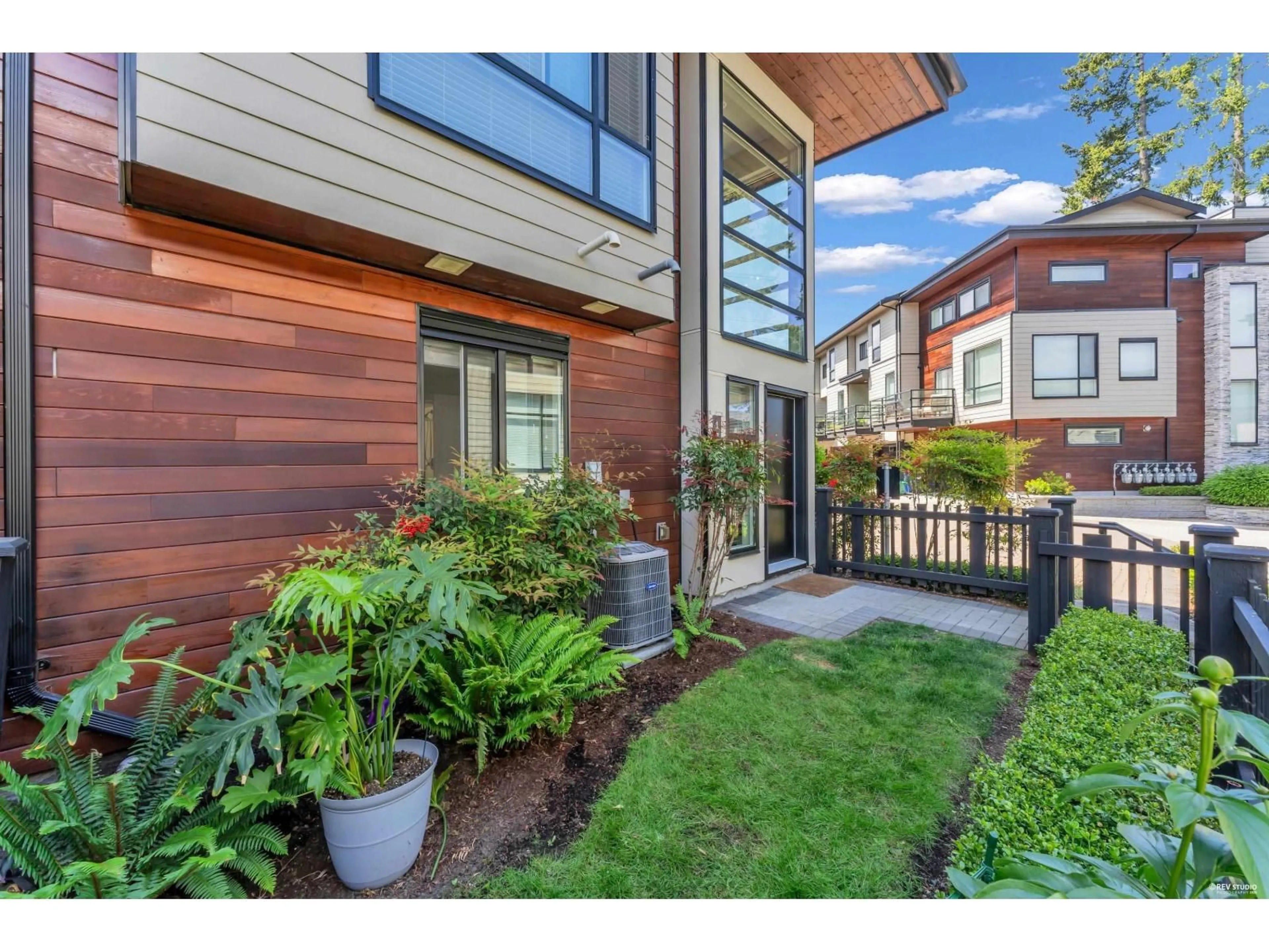 Unknown for 17 - 15688 28 AVENUE, Surrey British Columbia V3Z0N1