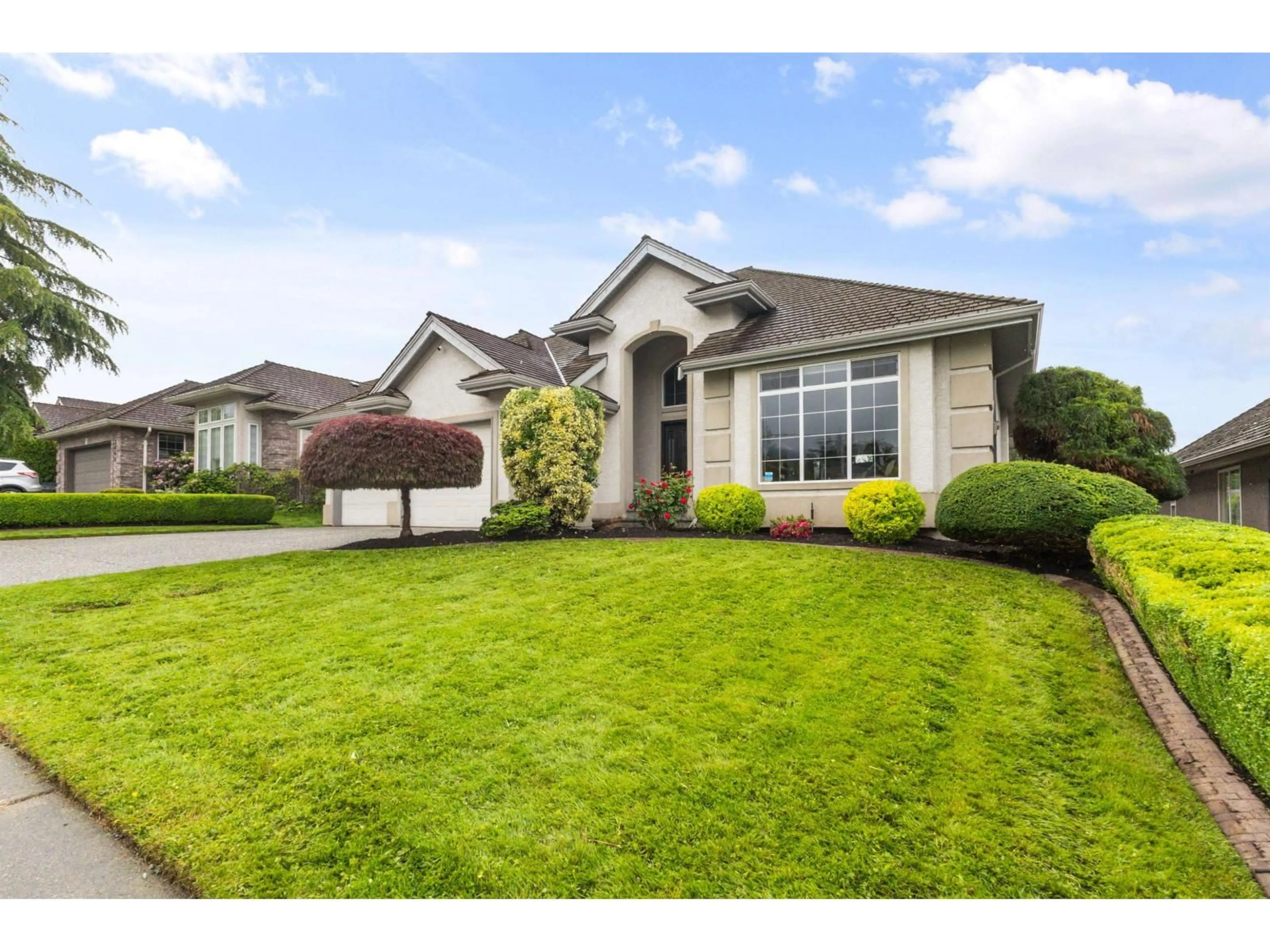Home with vinyl exterior material, street for 3855 LATIMER STREET, Abbotsford British Columbia V2S7K6